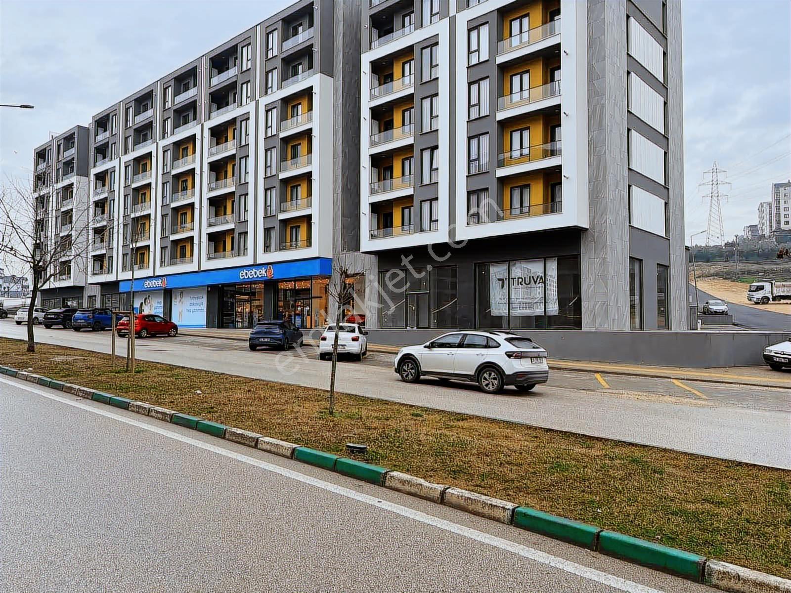 Cb Black'ten Görükle Anafartalar Caddesi Kiralık 790m2 Dükkan