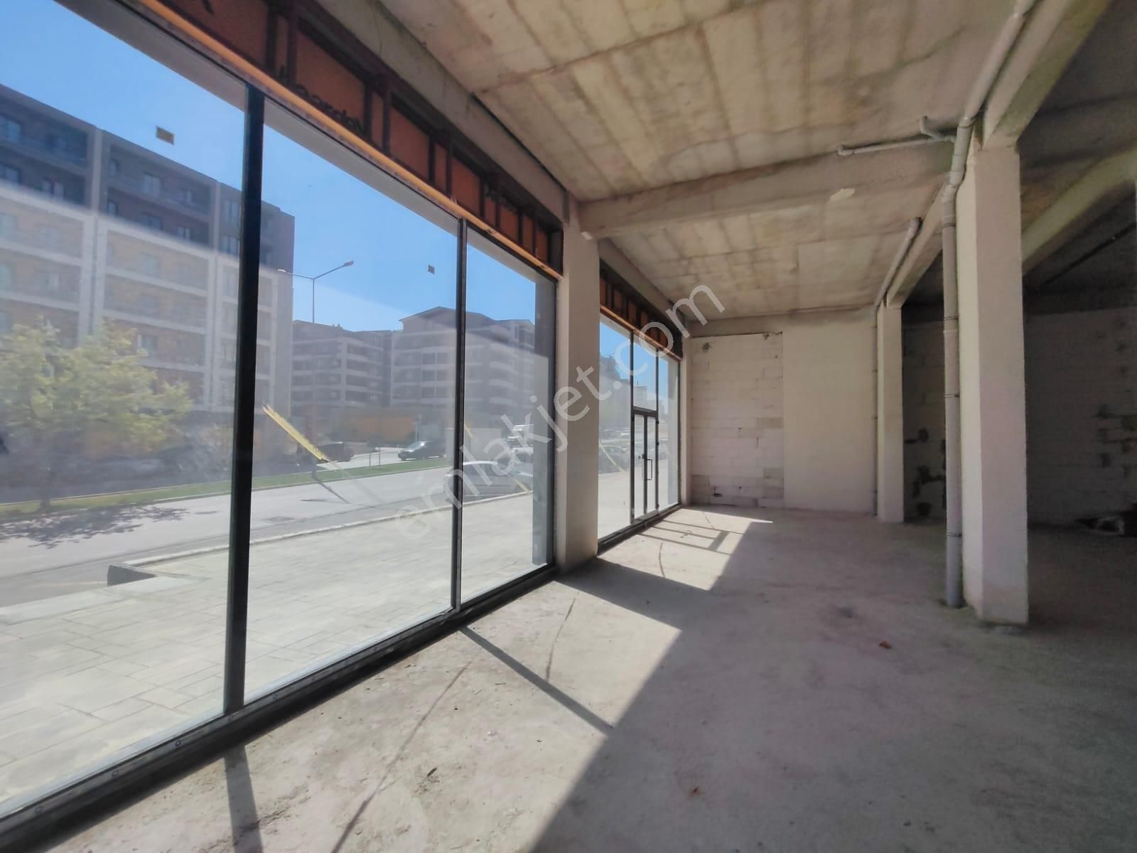 Cb Black'ten Görükle Anafartalar Caddesi Kiralık Dükkan - Görsel 26