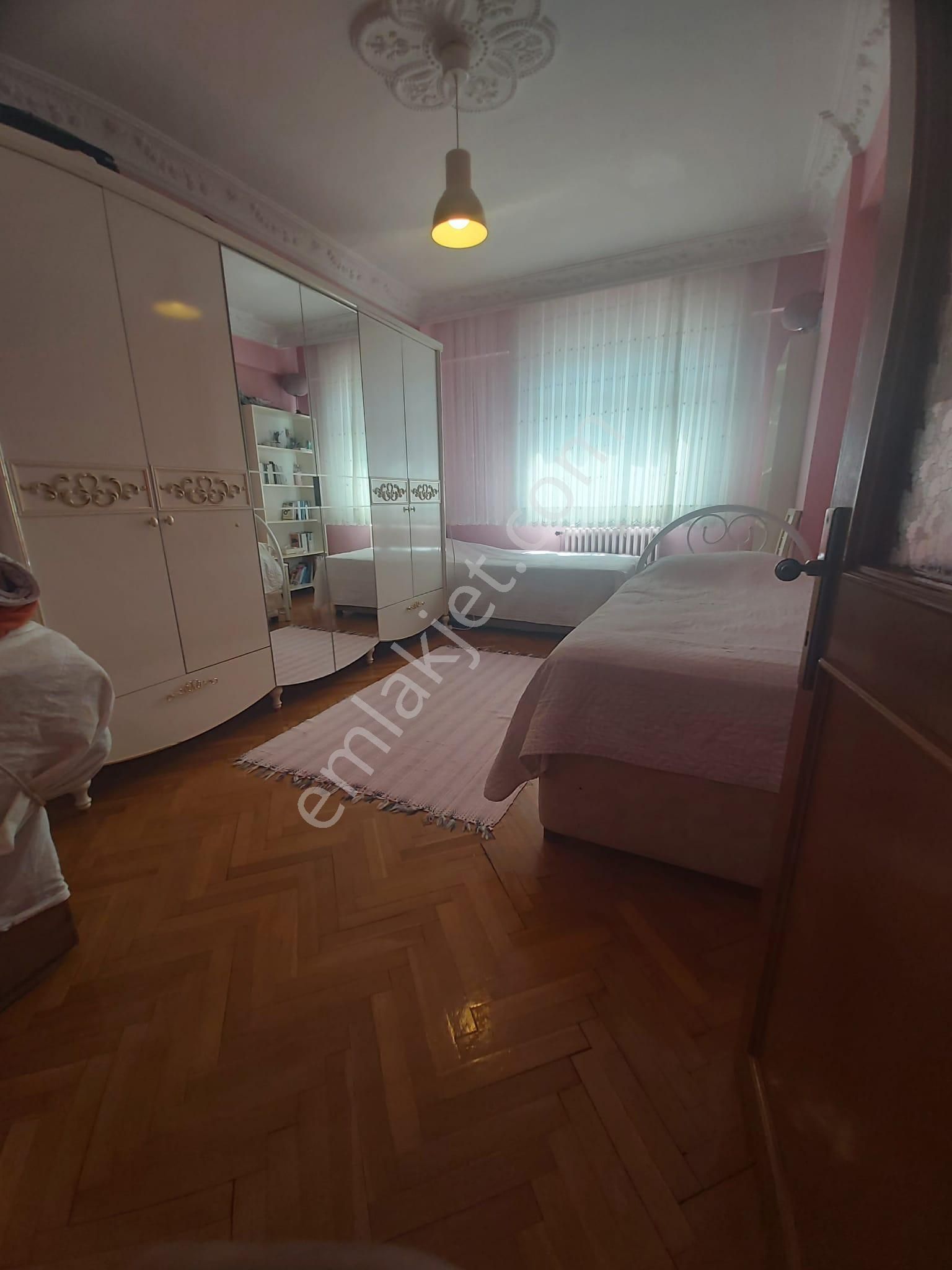 Bahçelievler/siyavuşpaşa Mah.satılık 3+1 Tek Daire Üzeri Kat.6 130 M2 Kredili - Görsel 6