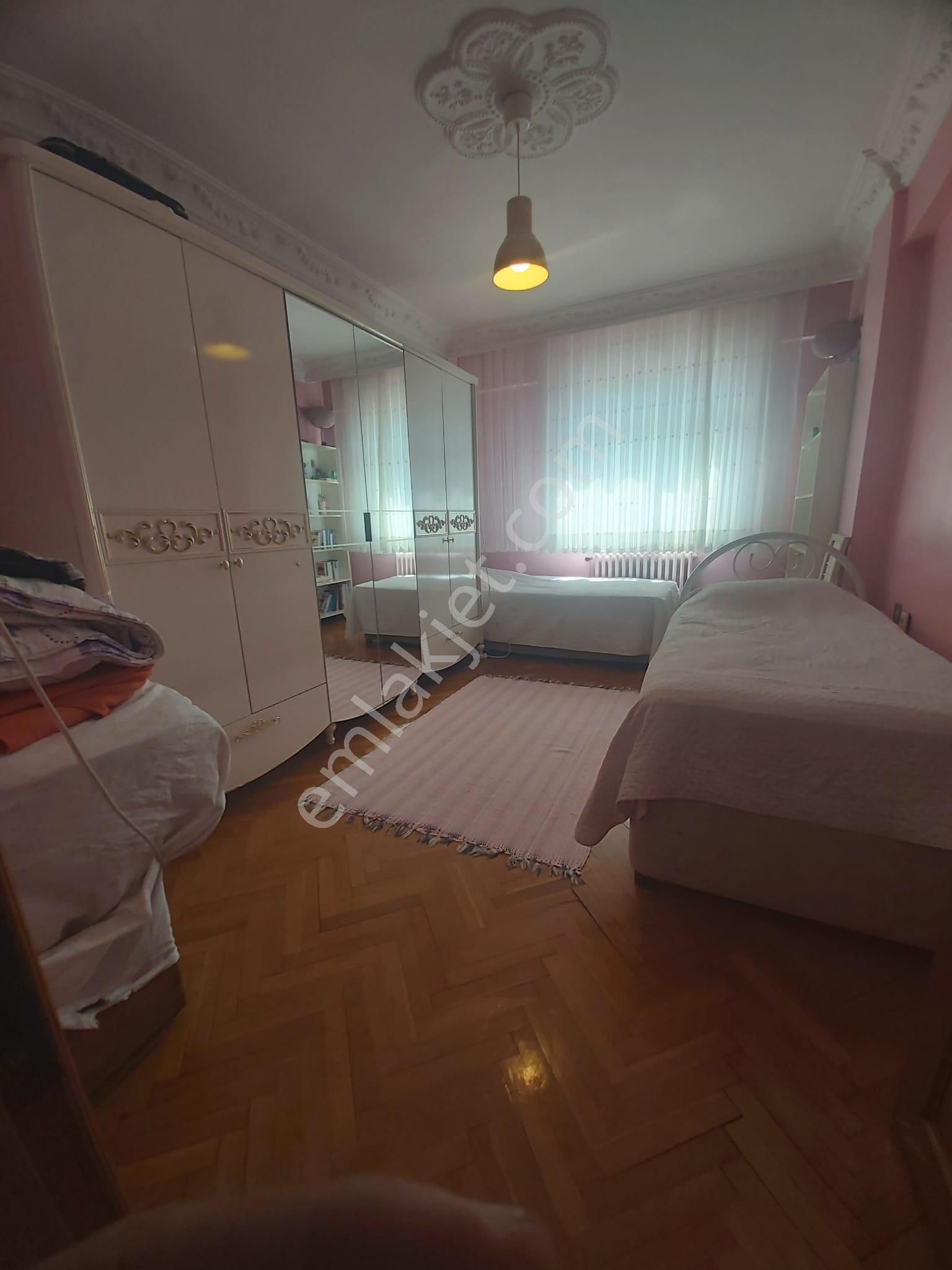 Bahçelievler/siyavuşpaşa Mah.satılık 3+1 Tek Daire Üzeri Kat.6 130 M2 Kredili - Görsel 4