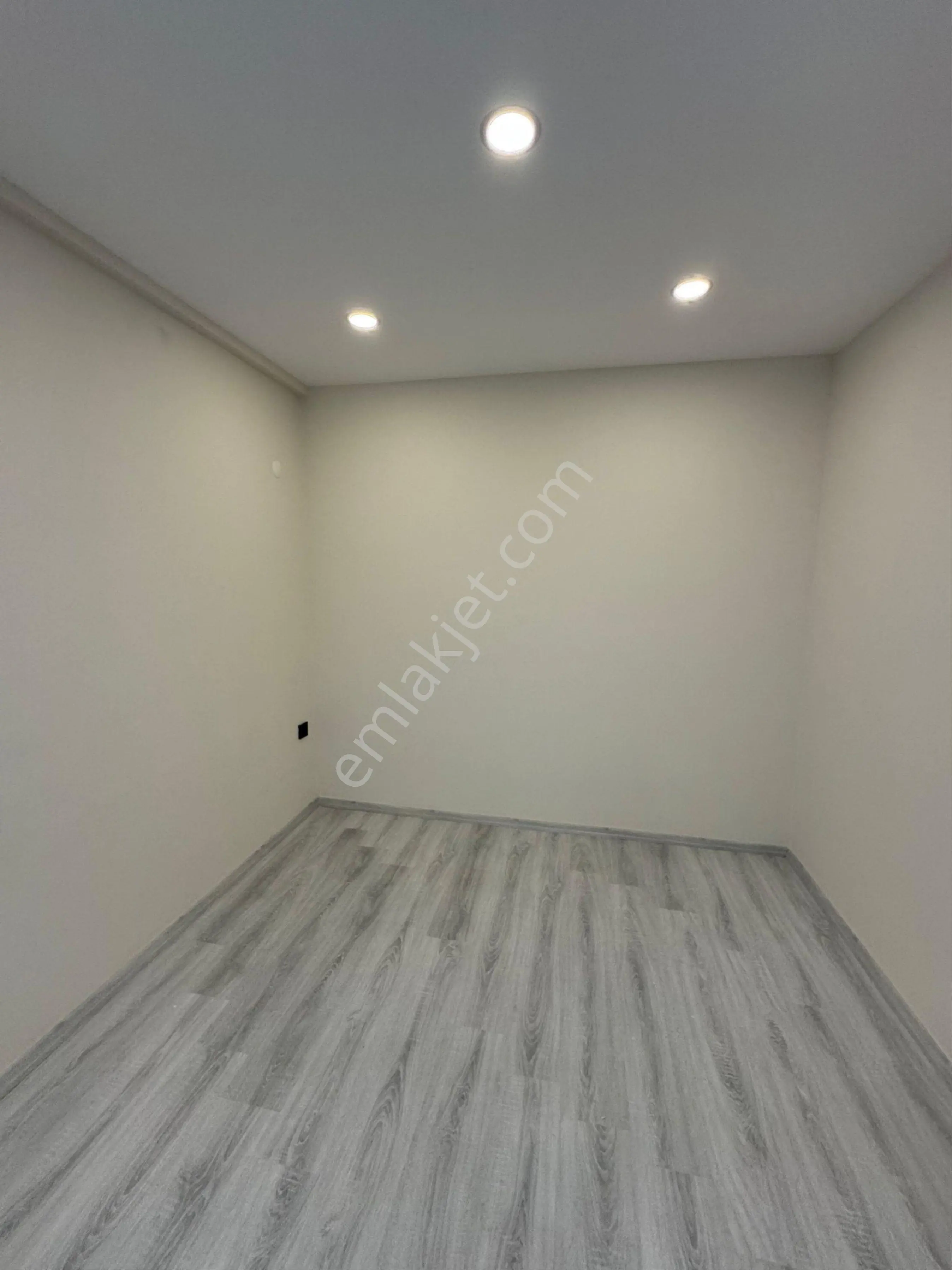 Kuşadası Davutlar'da 3+1 Merkezi Konumda Satılık Çatı Dubleks Daire - Görsel 5