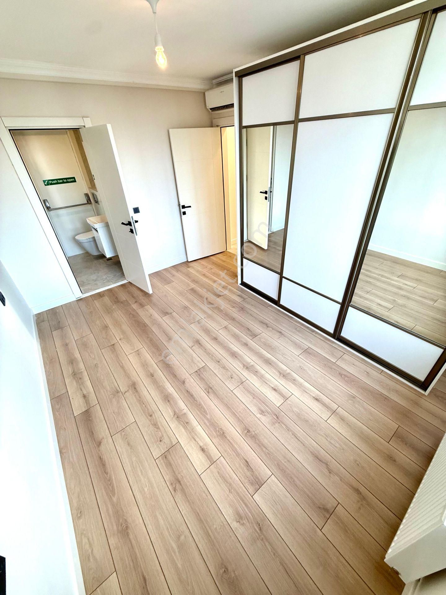 Konut Ve Ticari'den Göztepe'de Kısmi Deniz Manzaralı Satılık 2+1 Daire - Görsel 10