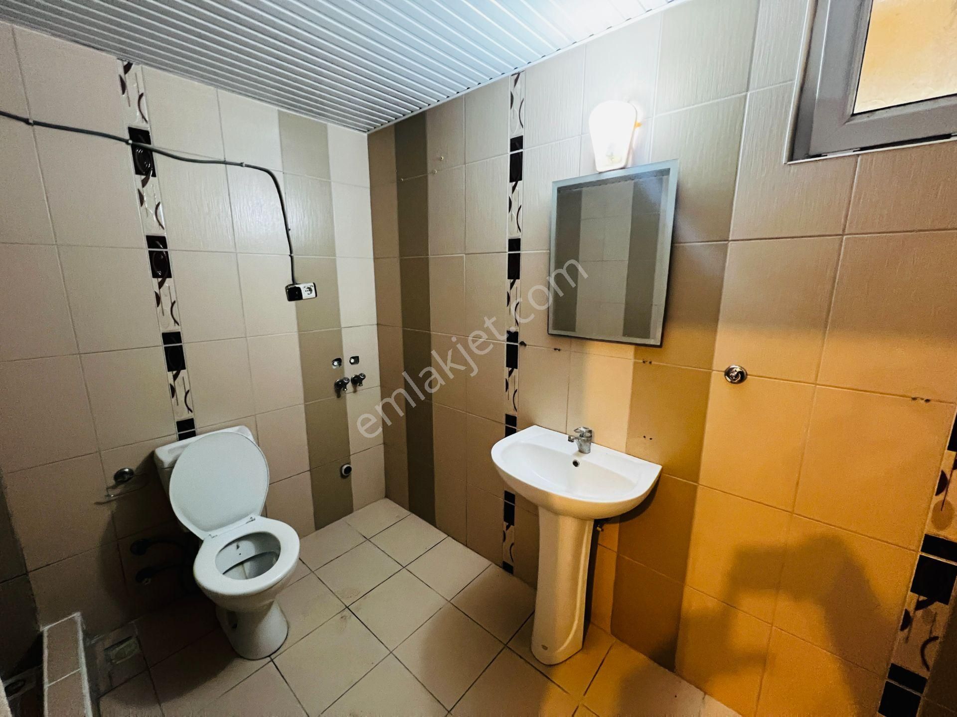 Katta Tek Daire Ayrı Mutfaklı Kullanışlı Yüksek Giriş - Görsel 10