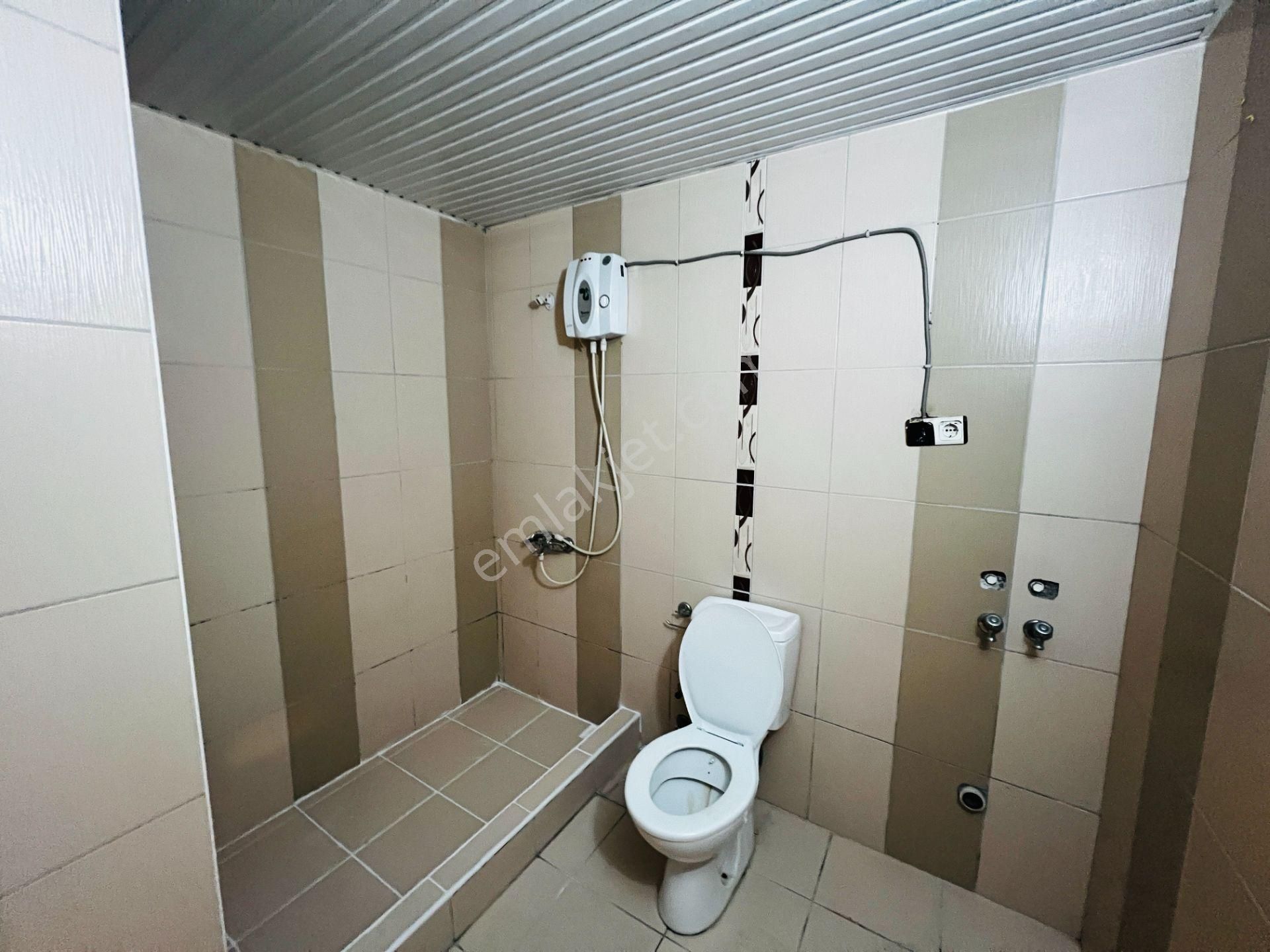 Katta Tek Daire Ayrı Mutfaklı Kullanışlı Yüksek Giriş - Görsel 11