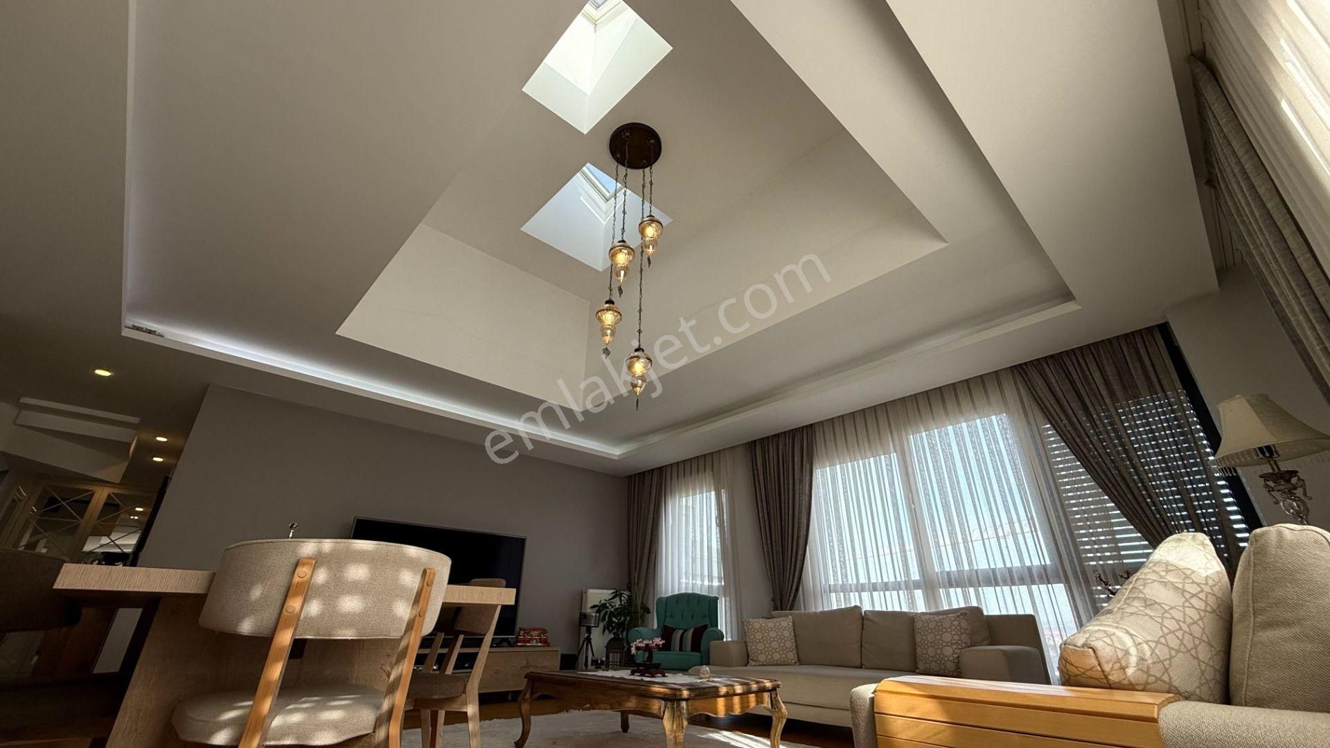 Çengelköy Life Sitesi 'nde 4+1 Lüks Satılık Dubleks Daire - Görsel 9