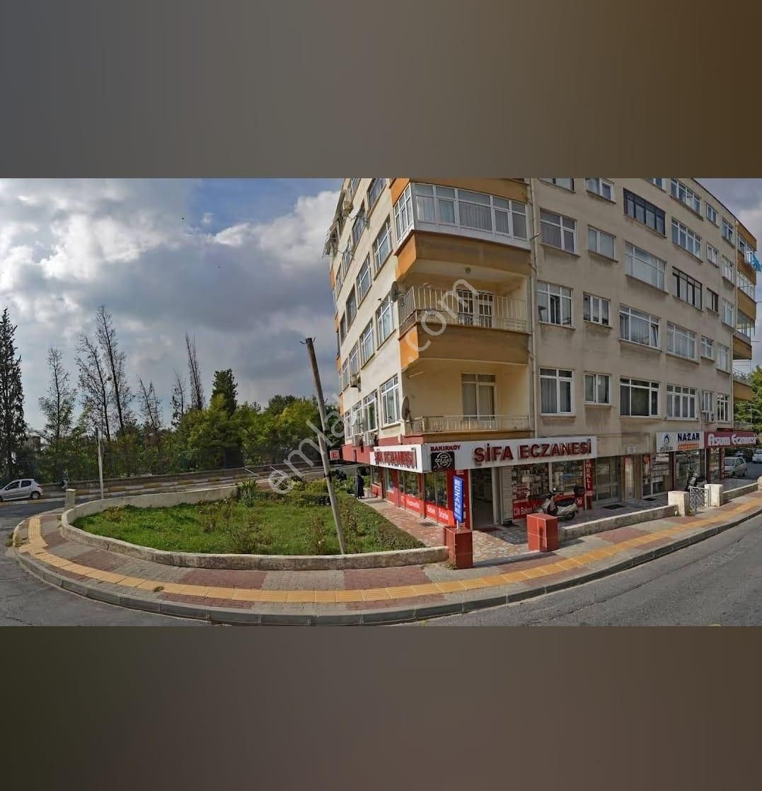 Bakırköy Sadi Konuk Ve Mazhar Osman Devlet Hastanesinin Ortak Giriş Kapısında 2 Adet Satılık Dükkan - Görsel 3