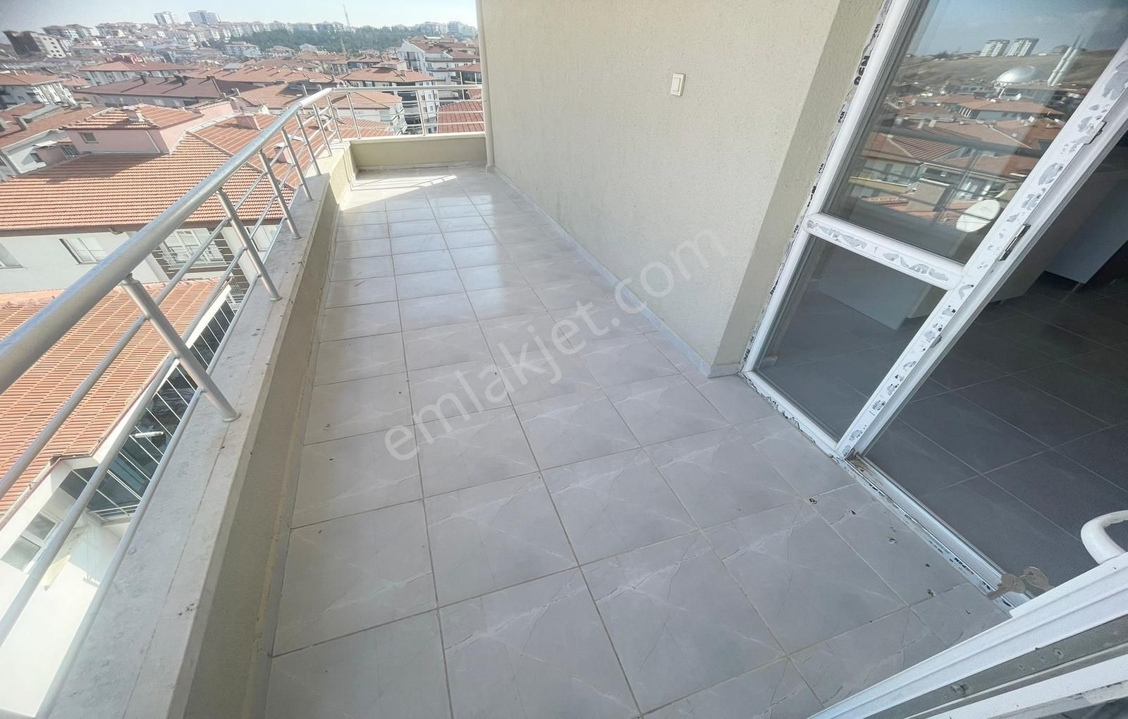 Yuvam'dan Teras Balkonlu Sıfır 3+1 Cadde Üzeri Manzaralı Daire - Görsel 7