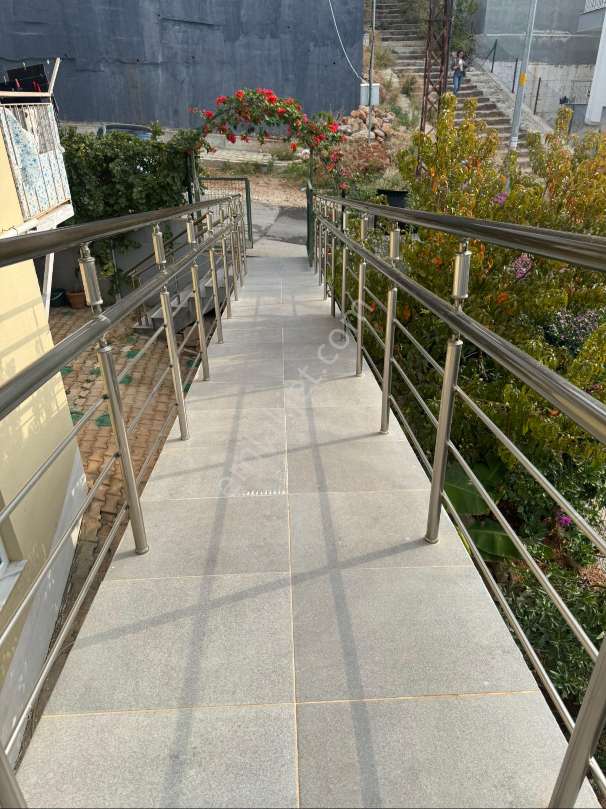 Ak Mutludan Erenköyde Eşyasız 2+1 Dubleks Daire - Görsel 3