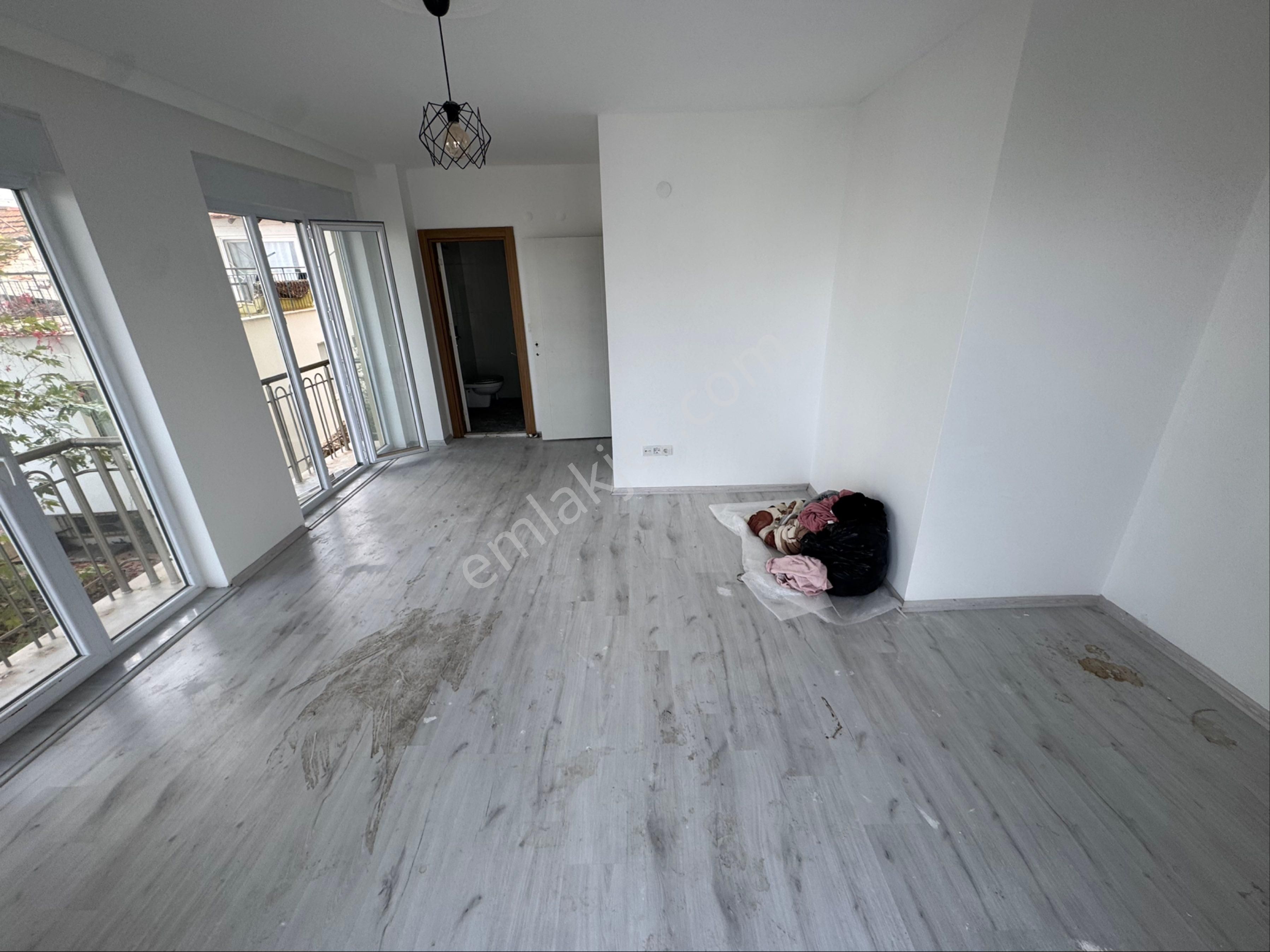 Ak Mutludan Erenköyde Eşyasız 2+1 Dubleks Daire - Görsel 8