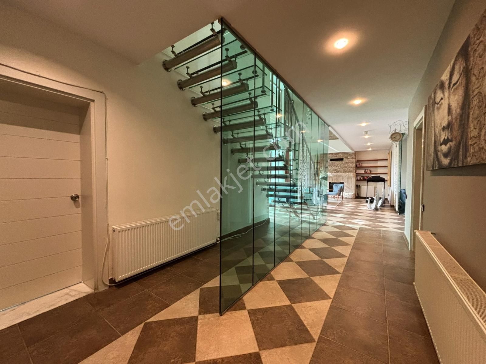 Torba'da Lüks Denize Yakın Müştemilatlı Havuzlu Bahçeli Villa - Görsel 17