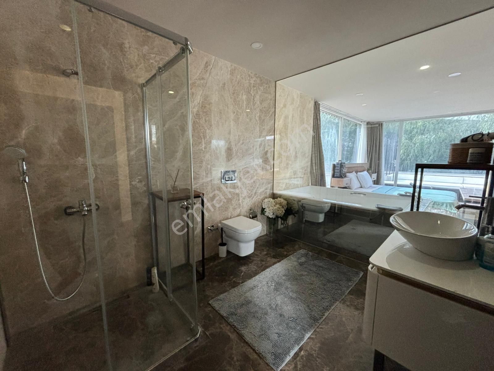 Torba'da Lüks Denize Yakın Müştemilatlı Havuzlu Bahçeli Villa - Görsel 30