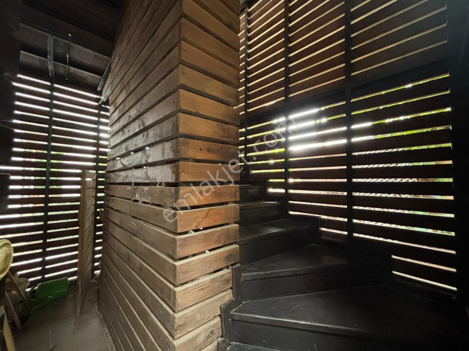 Torba'da Lüks Denize Yakın Müştemilatlı Havuzlu Bahçeli Villa - Görsel 26