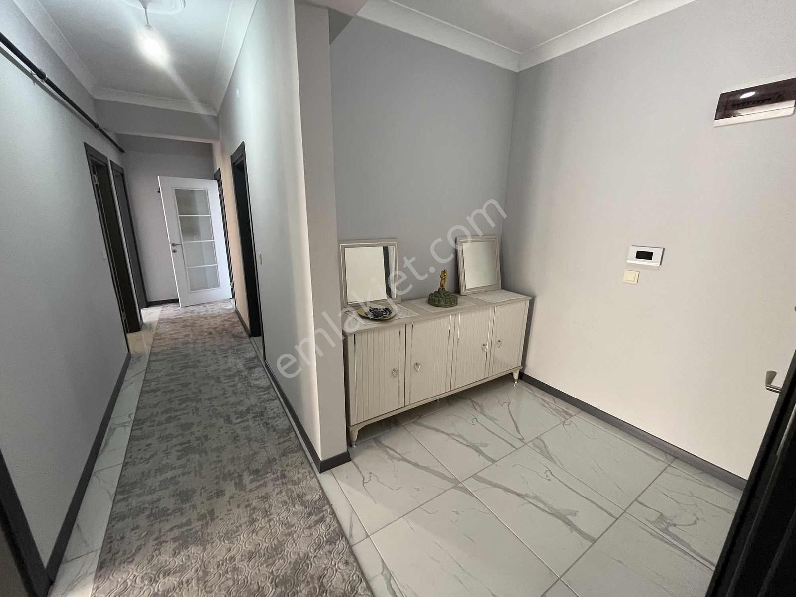 Yalova Merkez Safra Yolunda Eşyalı, Geniş 3+1 Satılık Daire - Görsel 4