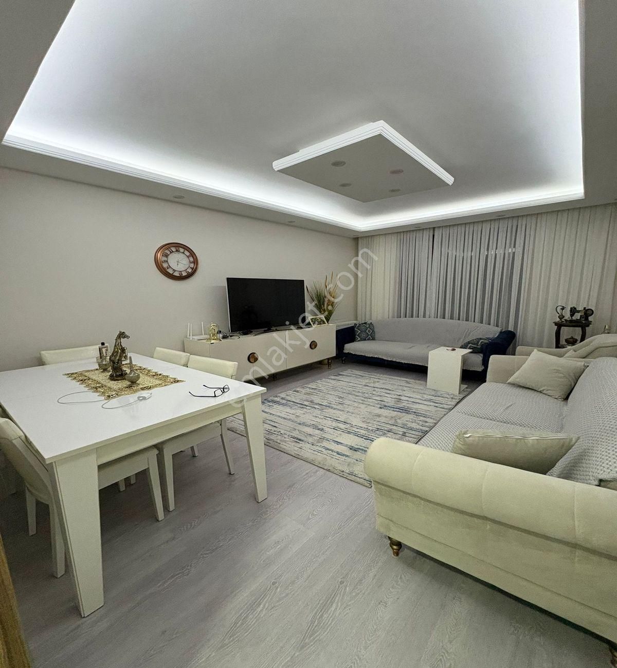 Avcılar Merkezde 3+1 Kapalı Otoparklı Satılık Ara Kat Daire - Görsel 10