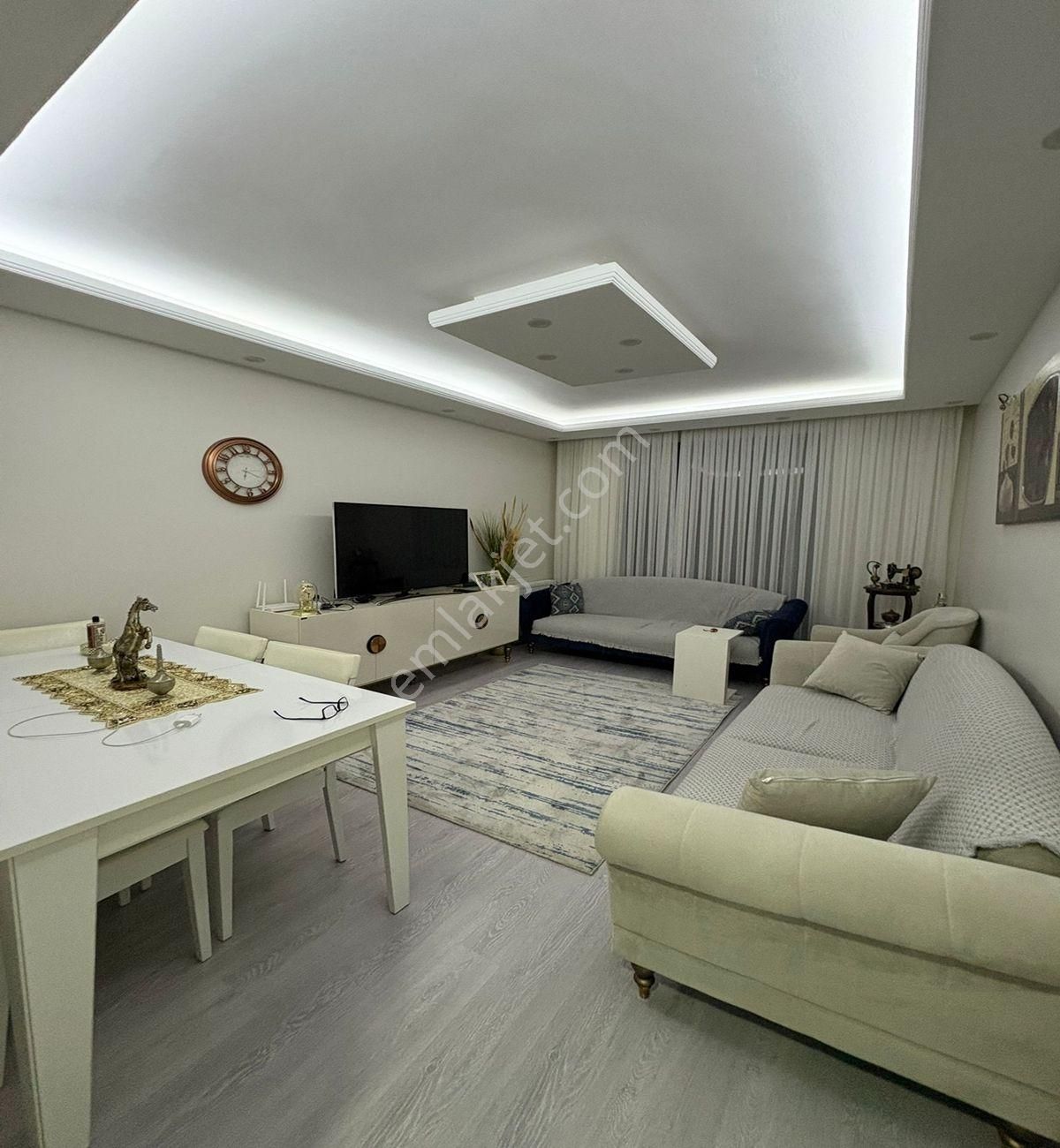 Avcılar Merkezde 3+1 Kapalı Otoparklı Satılık Ara Kat Daire - Görsel 4