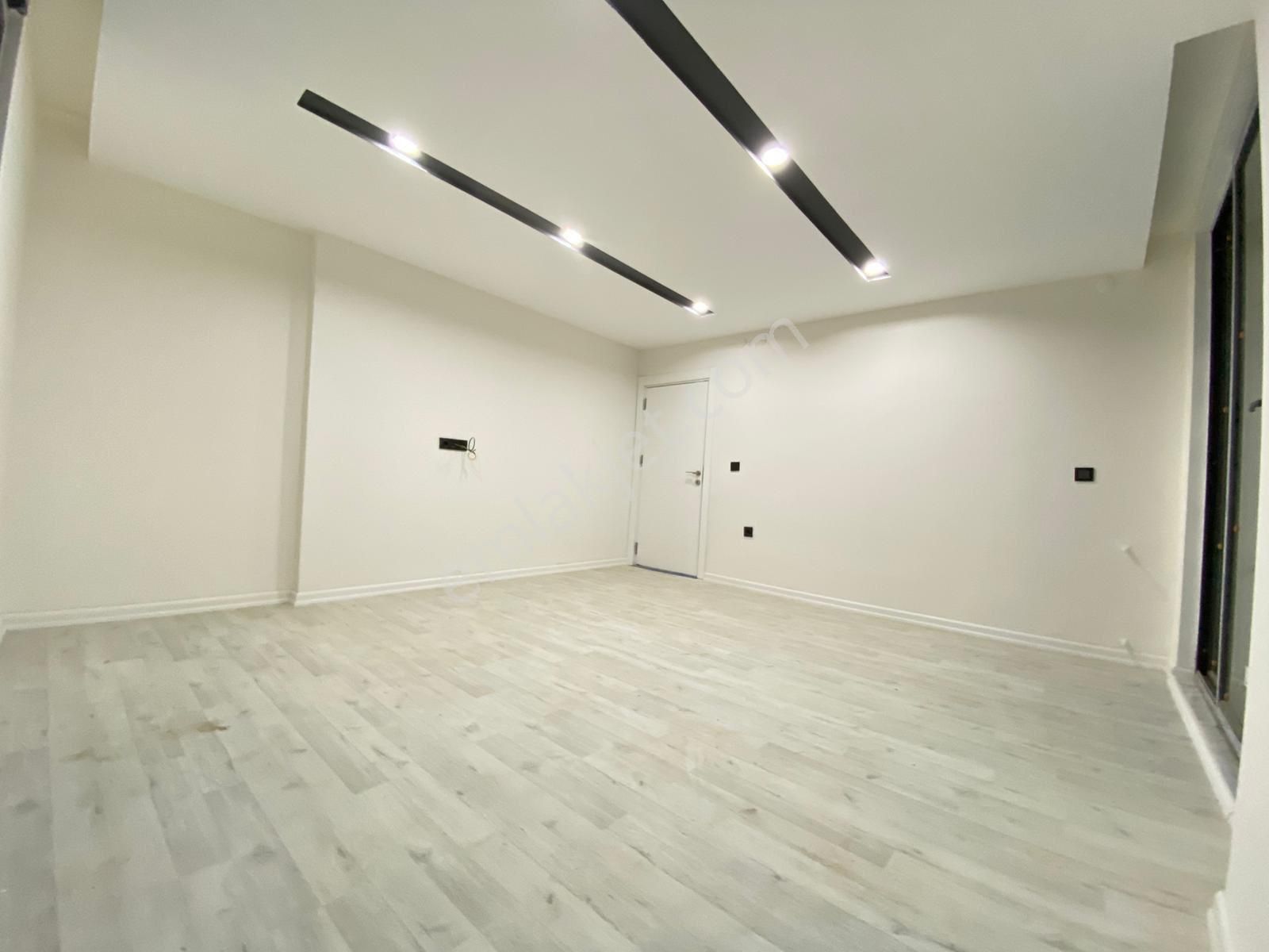 Fevzi Çakmak Mahallesinde Site İçi Sıfır 2+1 Daire - Görsel 3