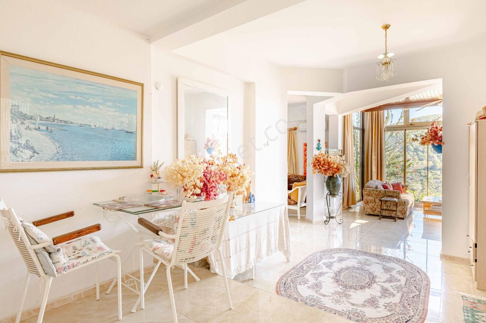 Bodrum Adabükü Çamlık Sitesi'nde Doğa Manzaralı Dubleks - Görsel 17