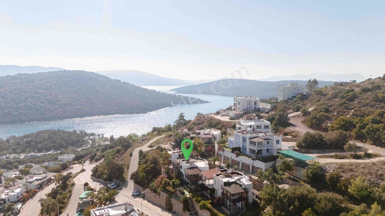Bodrum Adabükü Çamlık Sitesi'nde Doğa Manzaralı Dubleks - Görsel 2