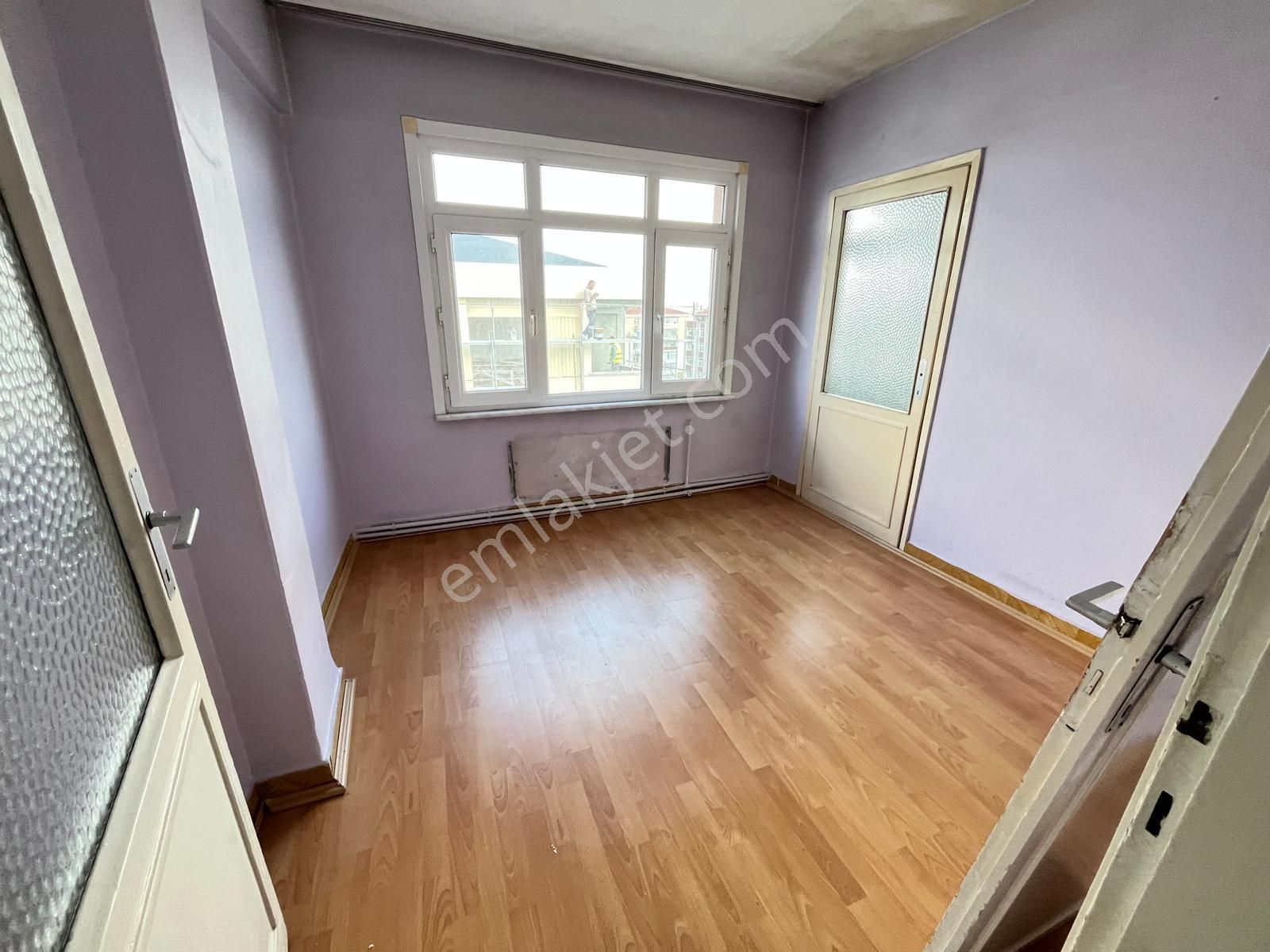 Avcılar Gümüşpala'da E-5 Üzerinde Deniz Manzaralı Asansörlü 2+1 7.kat 75 M2 Yatırımlık Satılı Daire - Görsel 19