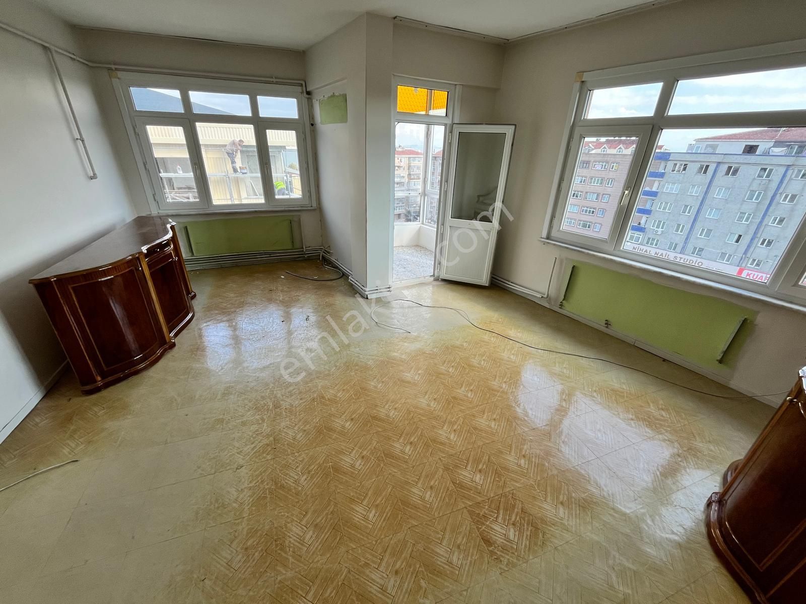 Avcılar Gümüşpala'da E-5 Üzerinde Deniz Manzaralı Asansörlü 2+1 7.kat 75 M2 Yatırımlık Satılı Daire - Görsel 14