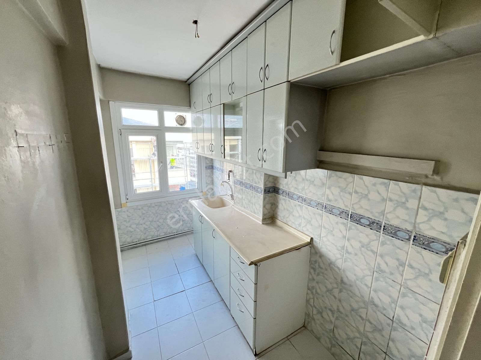 Avcılar Gümüşpala'da E-5 Üzerinde Deniz Manzaralı Asansörlü 2+1 7.kat 75 M2 Yatırımlık Satılı Daire - Görsel 32