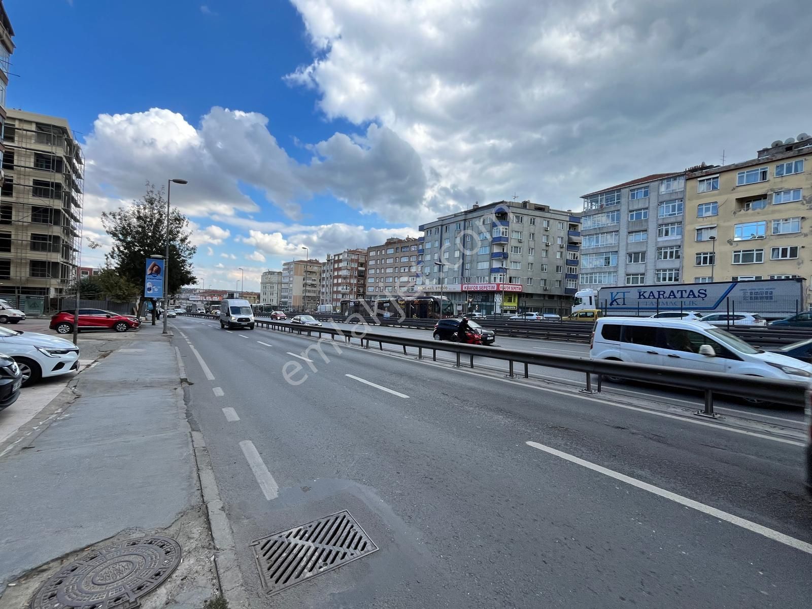 Avcılar Gümüşpala'da E-5 Üzerinde Deniz Manzaralı Asansörlü 2+1 7.kat 75 M2 Yatırımlık Satılı Daire - Görsel 8