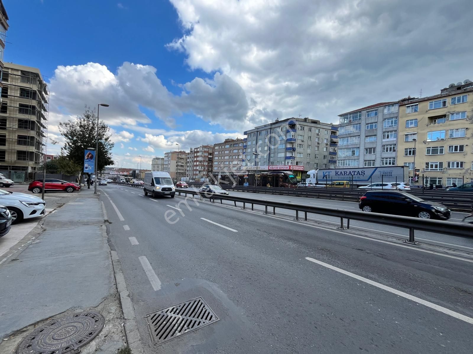 Avcılar Gümüşpala'da E-5 Üzerinde Deniz Manzaralı Asansörlü 2+1 7.kat 75 M2 Yatırımlık Satılı Daire - Görsel 5