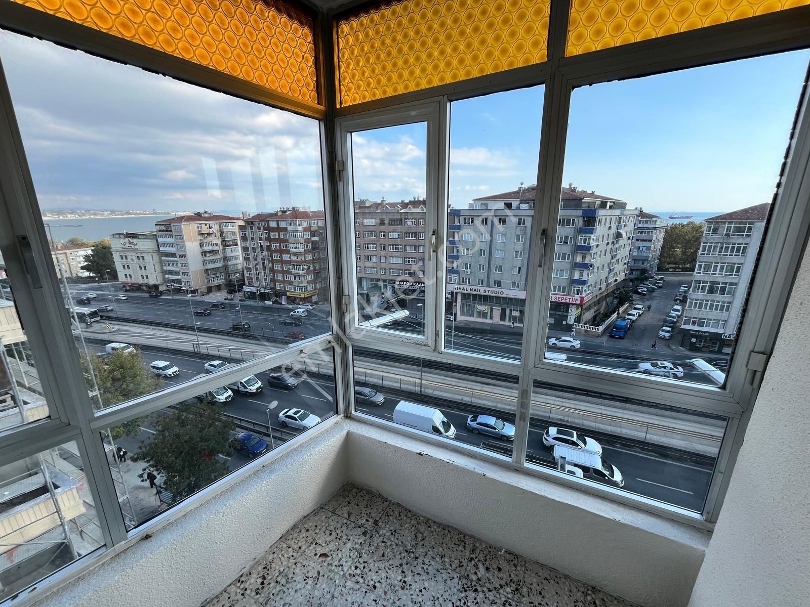 Avcılar Gümüşpala'da E-5 Üzerinde Deniz Manzaralı Asansörlü 2+1 7.kat 75 M2 Yatırımlık Satılı Daire - Görsel 3