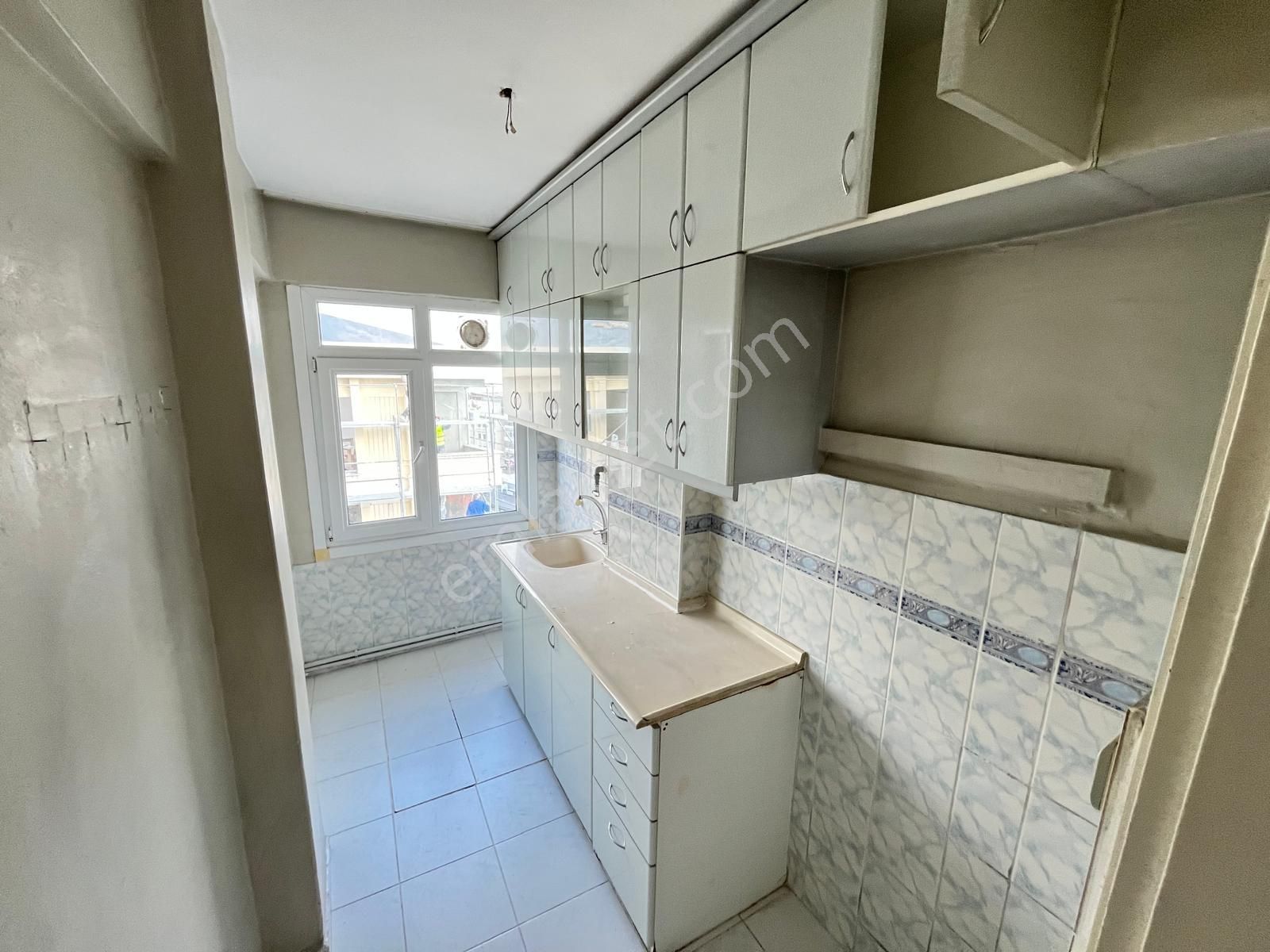 Avcılar Gümüşpala'da E-5 Üzerinde Deniz Manzaralı Asansörlü 2+1 7.kat 75 M2 Yatırımlık Satılı Daire - Görsel 26