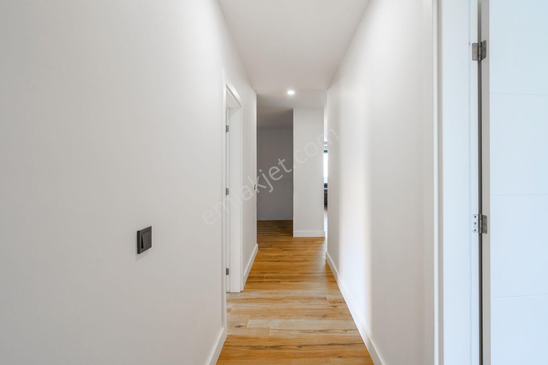 Kısa Süreliğine İndirim Royal Panorama'da Deniz Manzaralı Satılık 3+1 Daire - Görsel 24