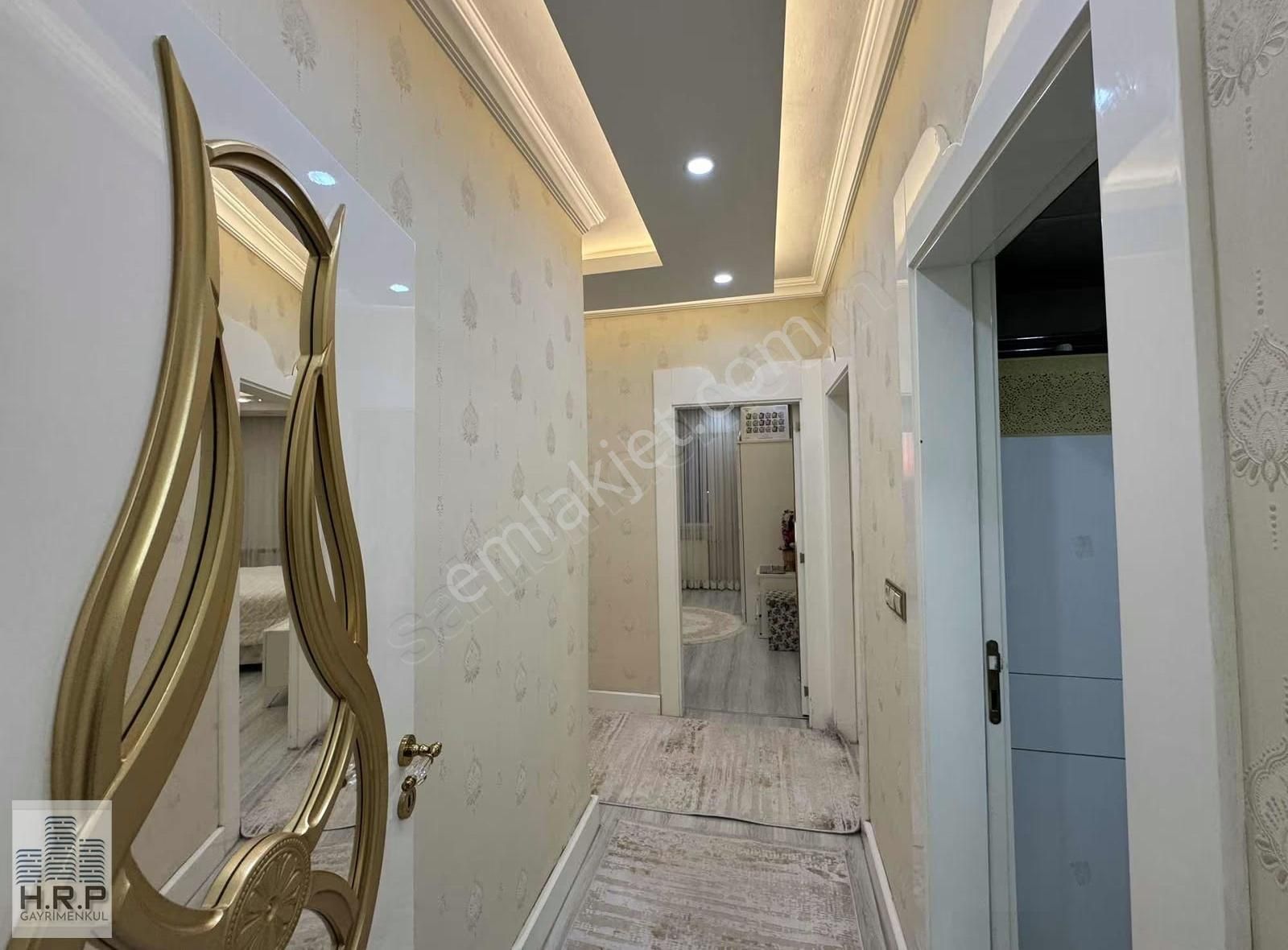 Karataş Merkez'de Satılık Bakımlı Ve Geniş 3+1 - Görsel 7