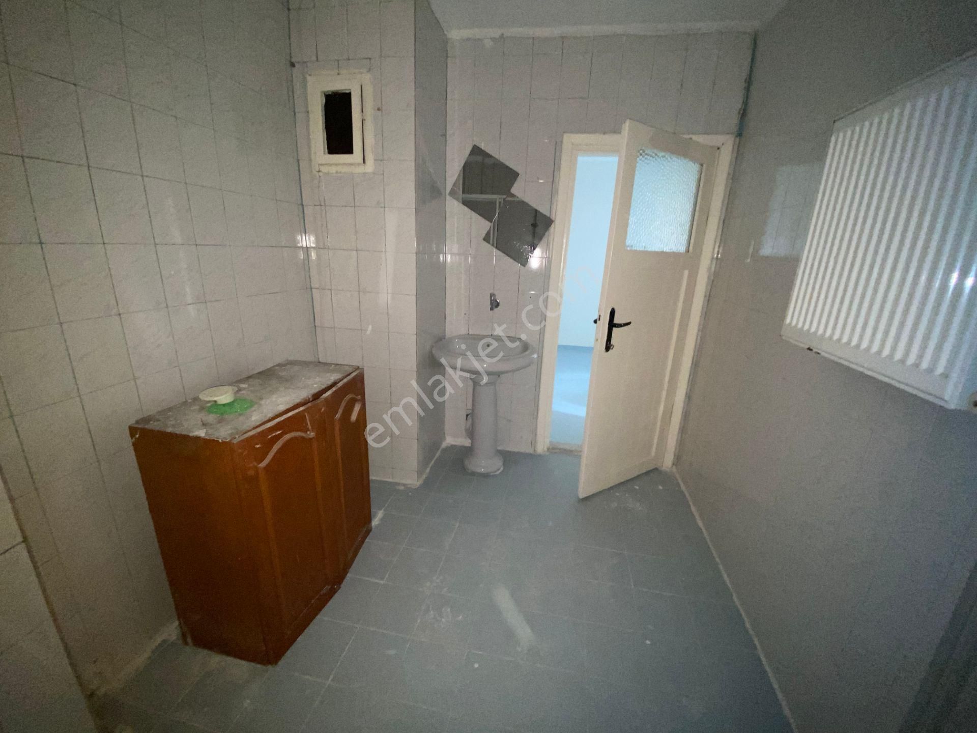 Avrupa Emlak Tan Esenler Kazım Karabekir Mah 105m² 2+1 4.kat,ara Kat,üzerinde Kat Var-hisse Tapulu - Görsel 20