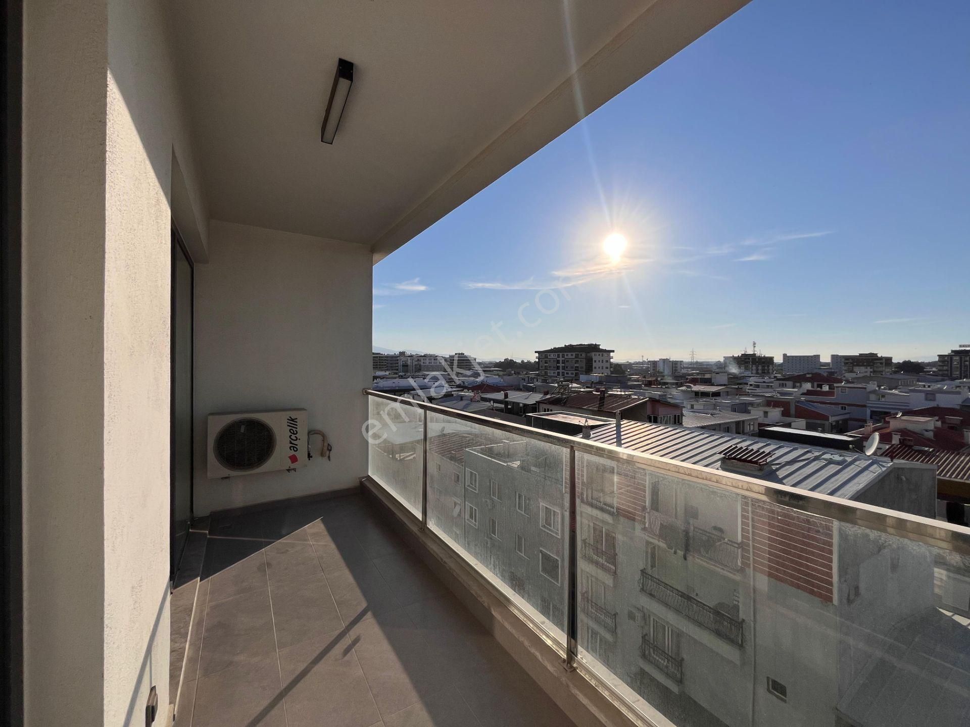 Çiğli Balatçıkta Havuzlu Site İçinde Modern 1+1 Satılık Daire - Görsel 21