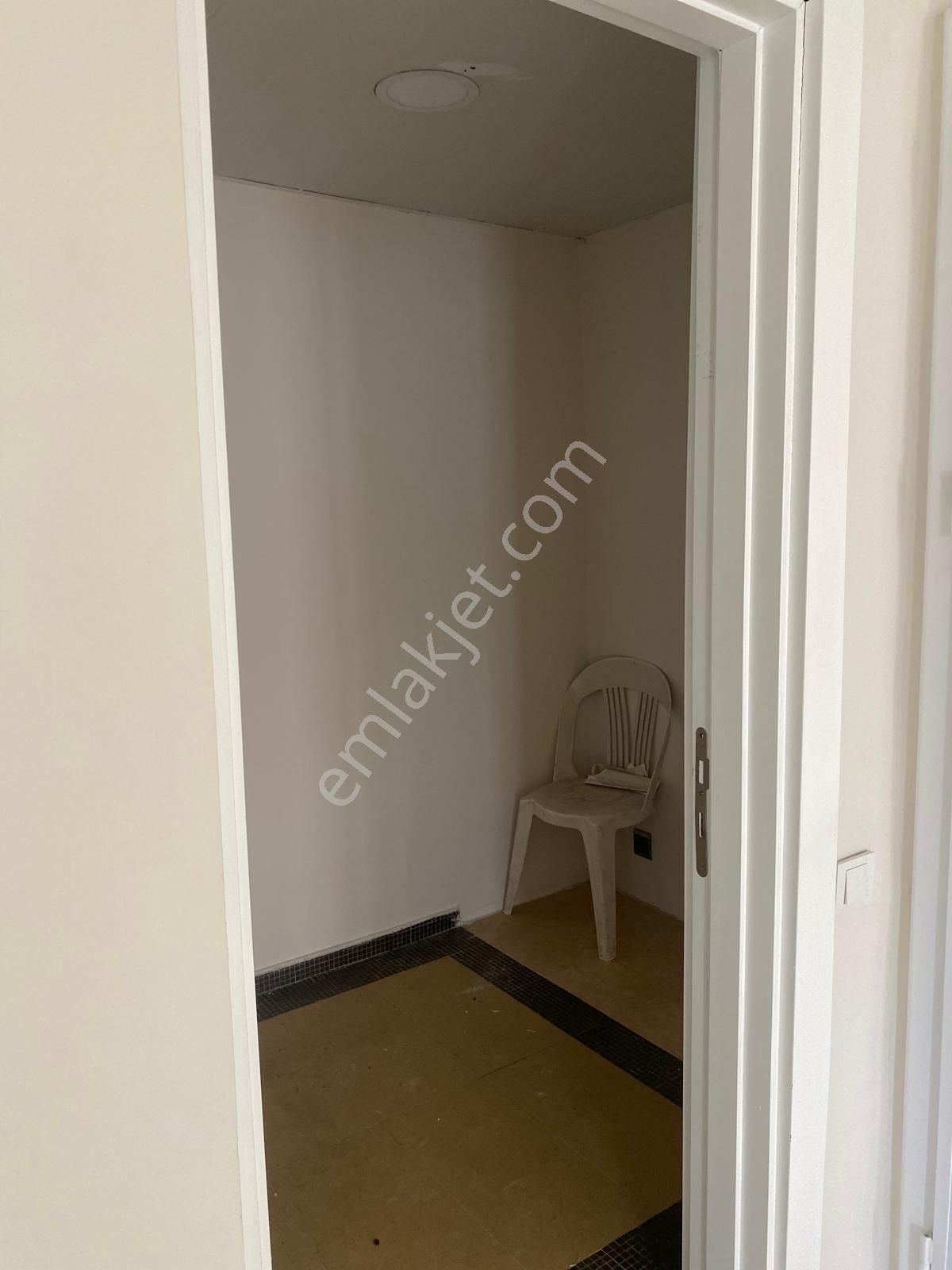 Fener 'de Laura Avm Medical Hospital Yakını Geniş Masrafsız 2+1 - Görsel 16