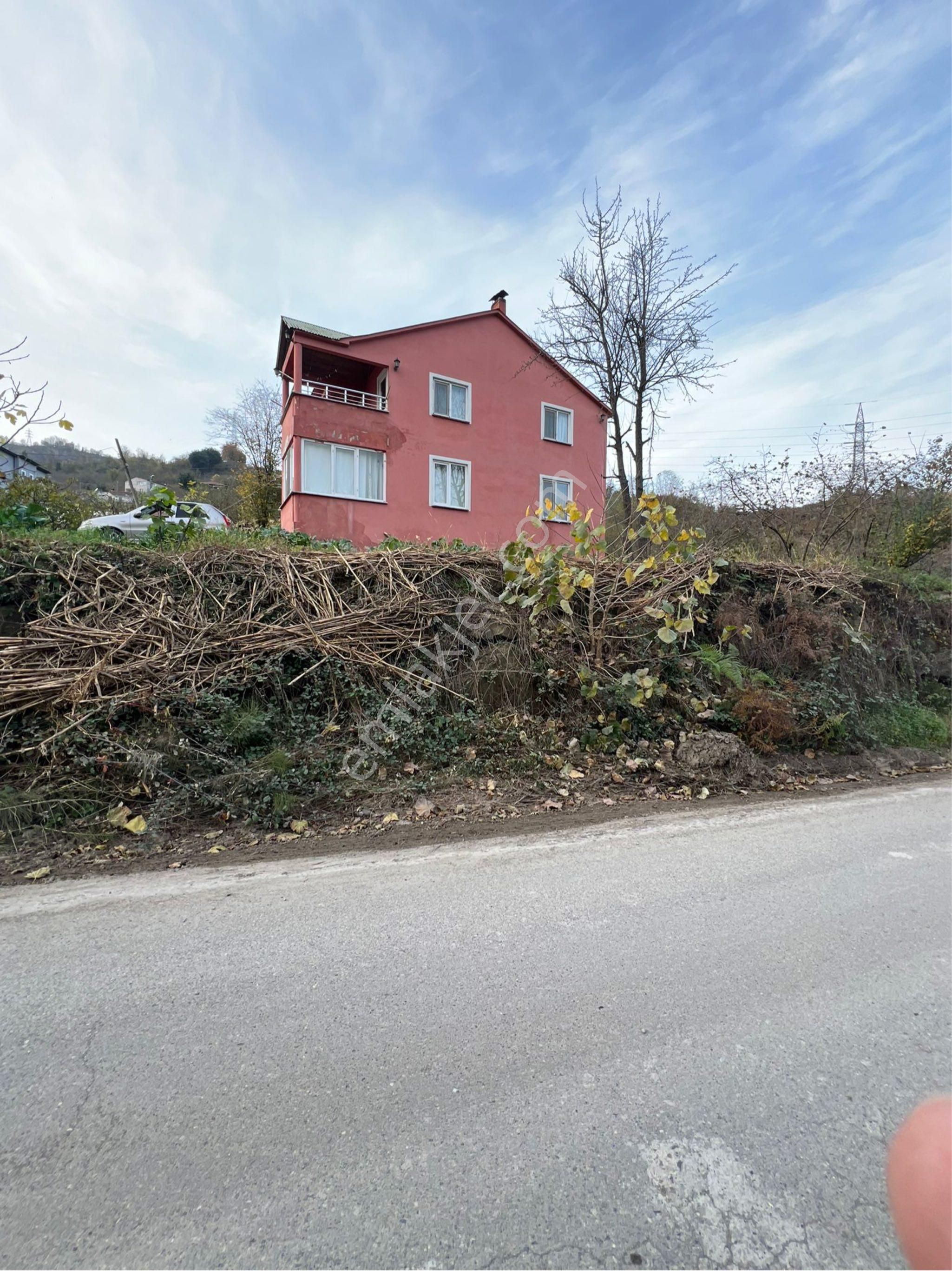 Satılık 1500 M2 Bahçe İle İçindeki Bina - Görsel 14