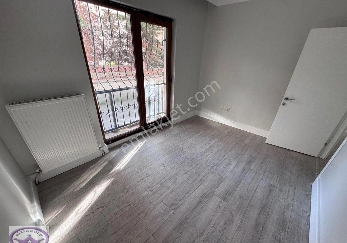 Süreyyaplajı Sahilde Katta Tek Yönetmelikli Binada Bahçeli 3+1 - Görsel 28