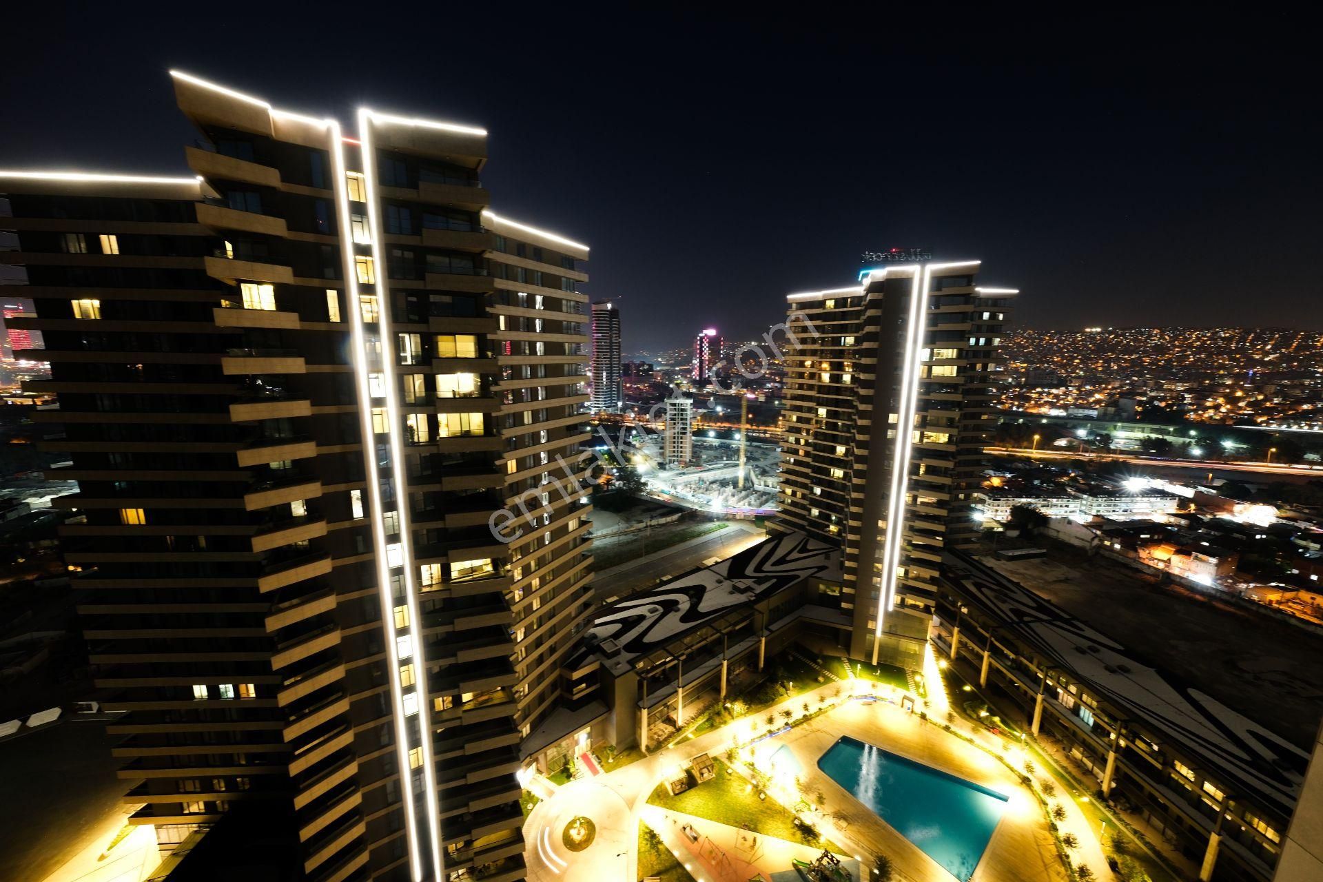 İzmir Alsancak'ta Deniz Manzaralı 3+1 Daire