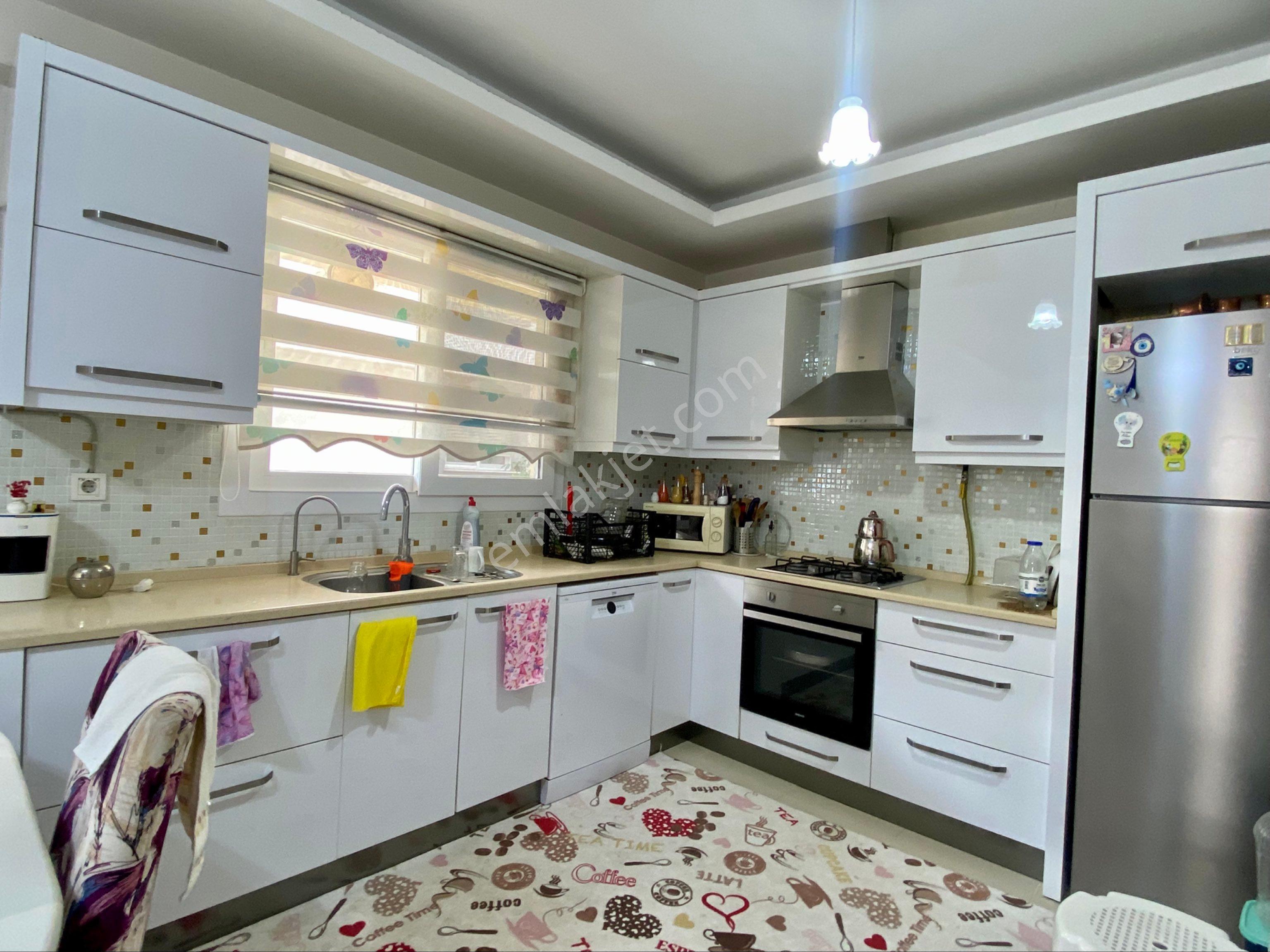 Tire Şahin Gayrimenkul’den 3+1 Satılık Daire