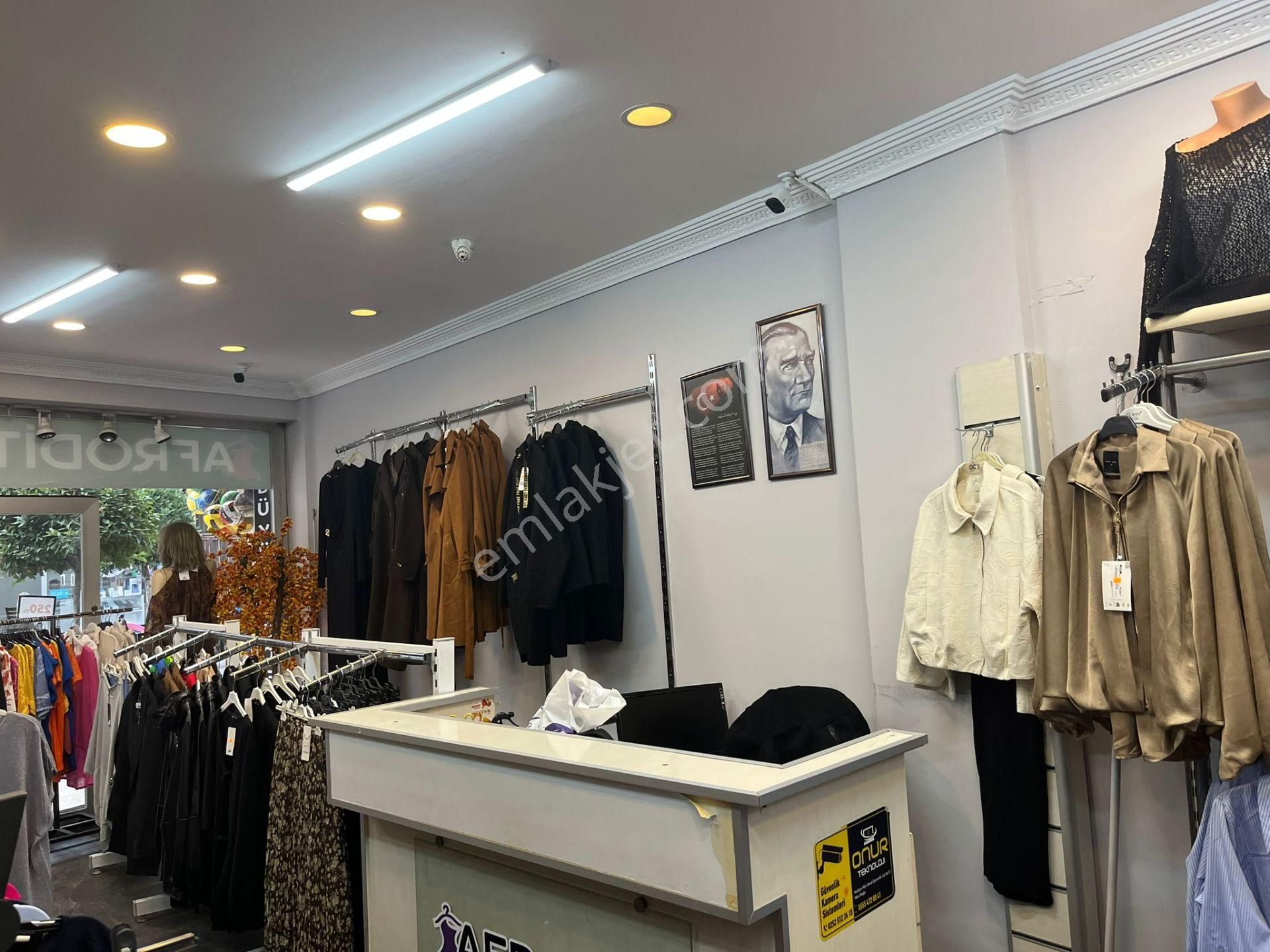 Hazır Kazanç Fırsatı ! Milas Ulusal Egemenlik Caddesi’nde Kadın Giyim Mağazası Devren Kiralık - Görsel 8