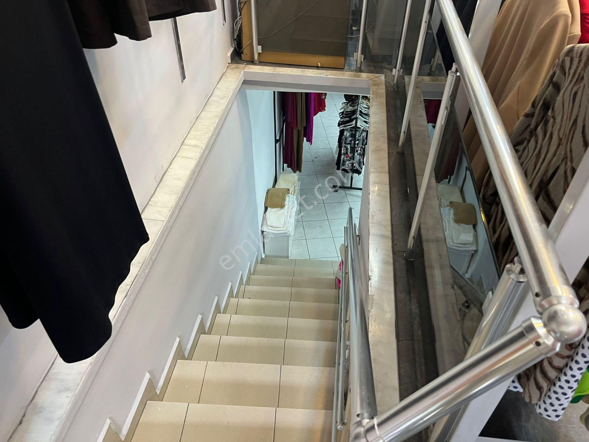 Hazır Kazanç Fırsatı ! Milas Ulusal Egemenlik Caddesi’nde Kadın Giyim Mağazası Devren Kiralık - Görsel 22