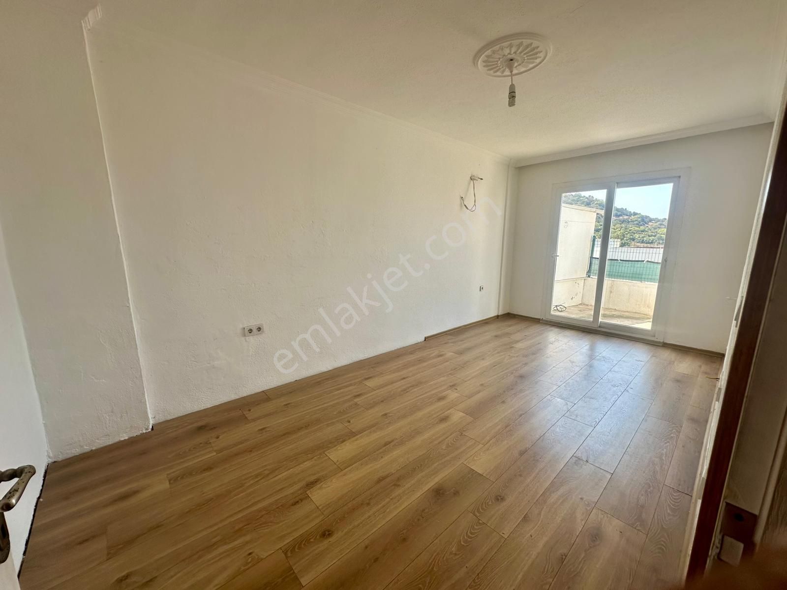 Turgutreis Akçaalan 2+1 Balkonlu Zemin Kat Satılık Daire - Görsel 9