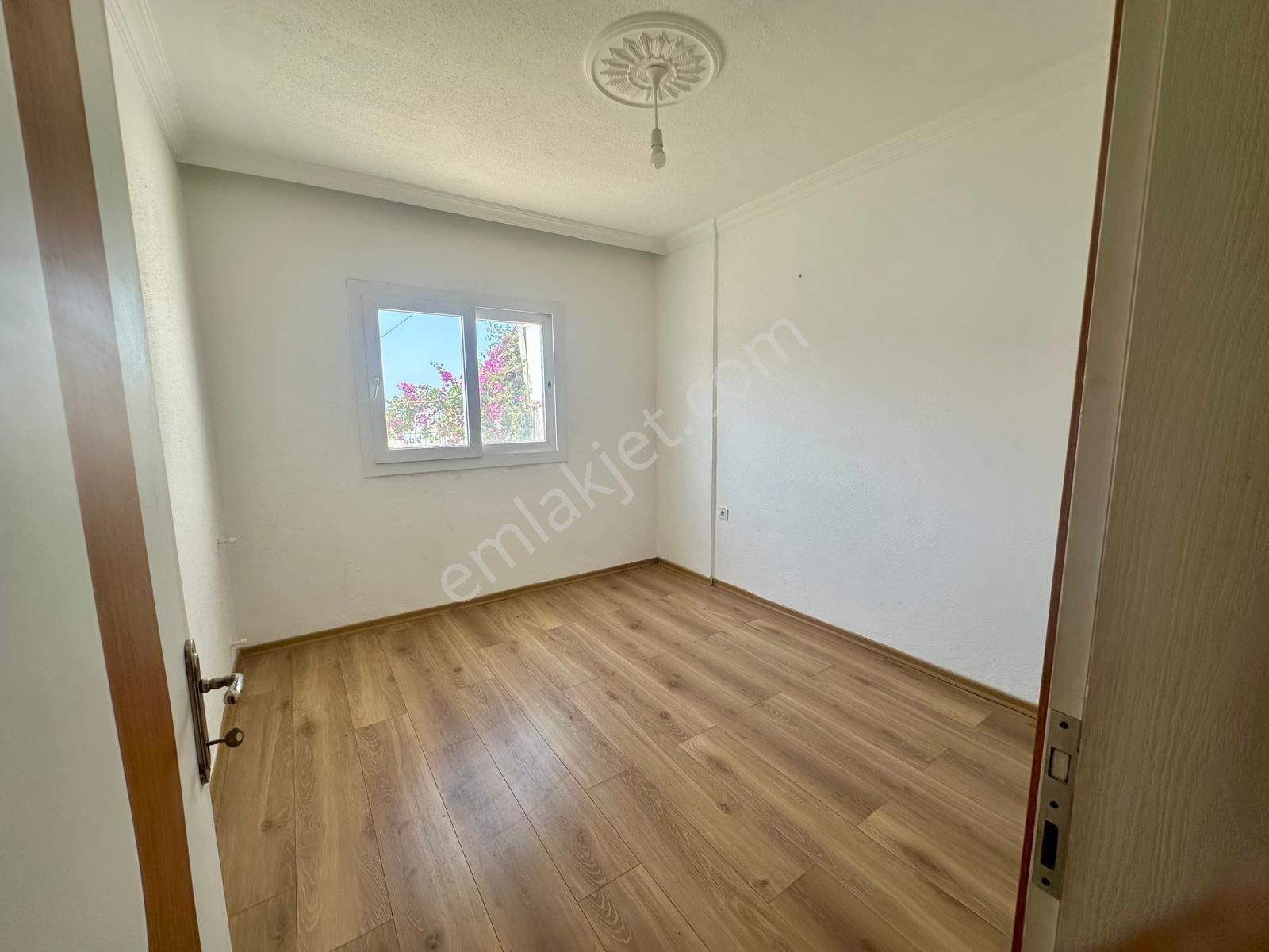 Turgutreis Akçaalan 2+1 Balkonlu Zemin Kat Satılık Daire - Görsel 11