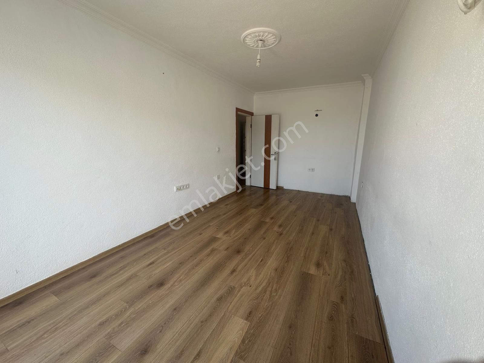 Turgutreis Akçaalan 2+1 Balkonlu Zemin Kat Satılık Daire - Görsel 10