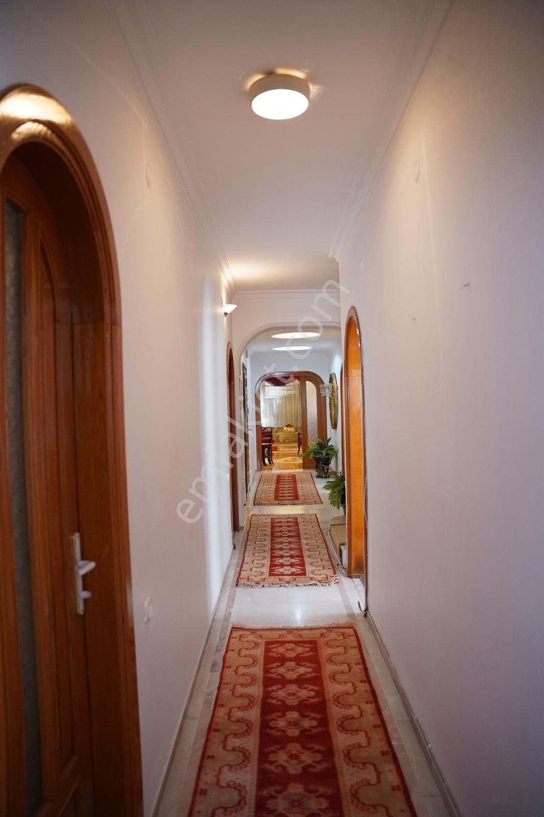 Konyaaltı Cadde Yakını Asansörlü Katta Dubleks - Görsel 7