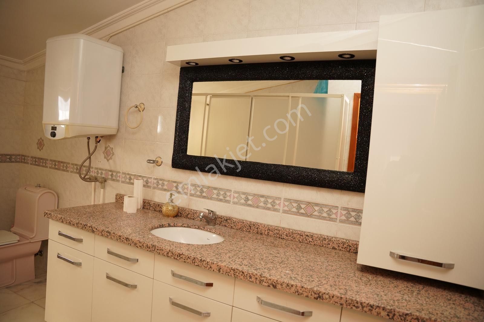 Konyaaltı Cadde Yakını Asansörlü Katta Dubleks - Görsel 19