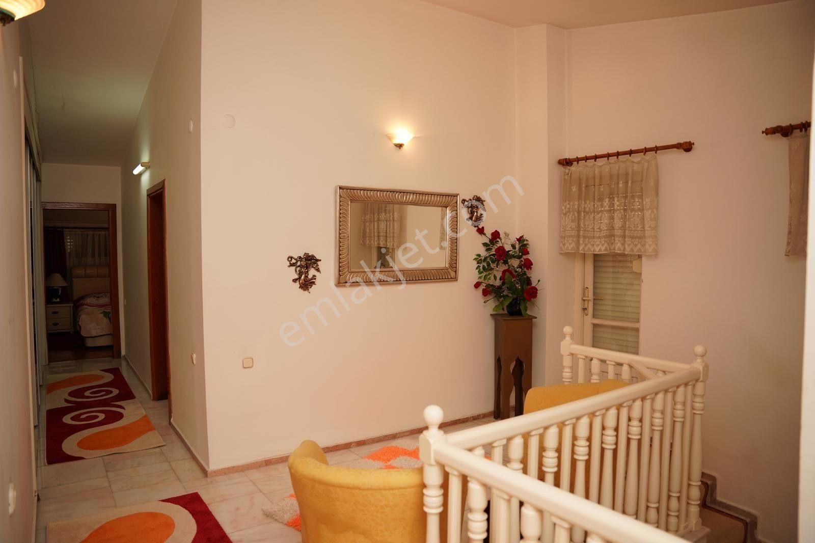 Konyaaltı Cadde Yakını Asansörlü Katta Dubleks - Görsel 21