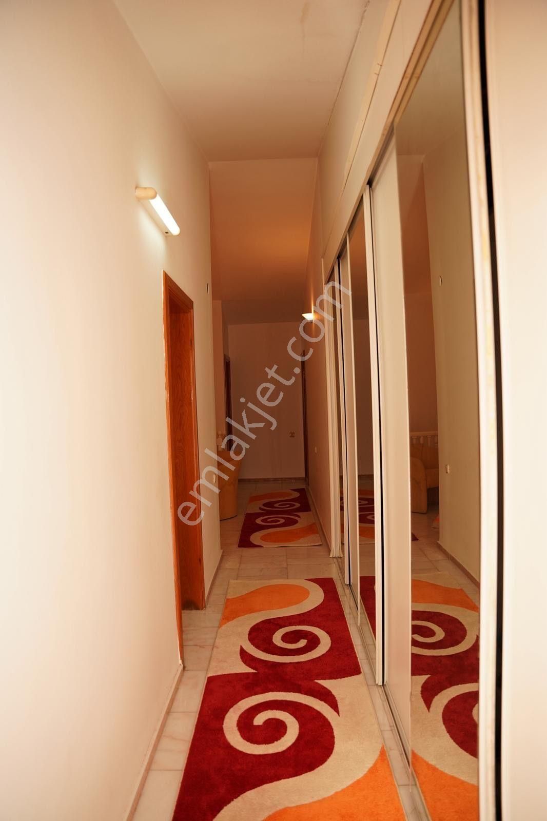 Konyaaltı Cadde Yakını Asansörlü Katta Dubleks - Görsel 8