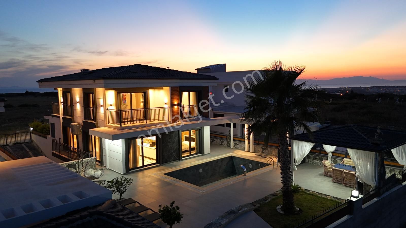 Didim'de Satılık Ultra Lüks 7+1 Malikane