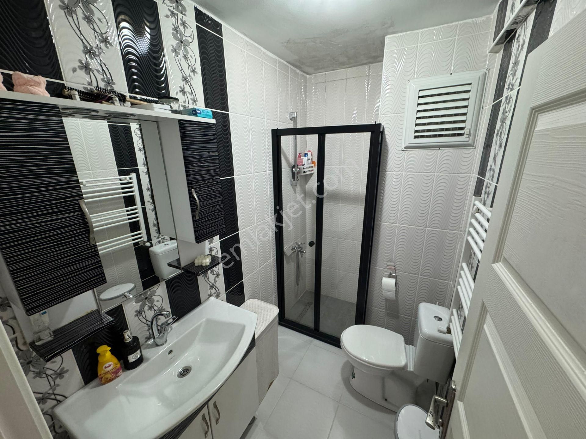 Çekmeköy Merkez Mahallesi'nde 2 + 1 Satılık Geniş Daire - Görsel 4