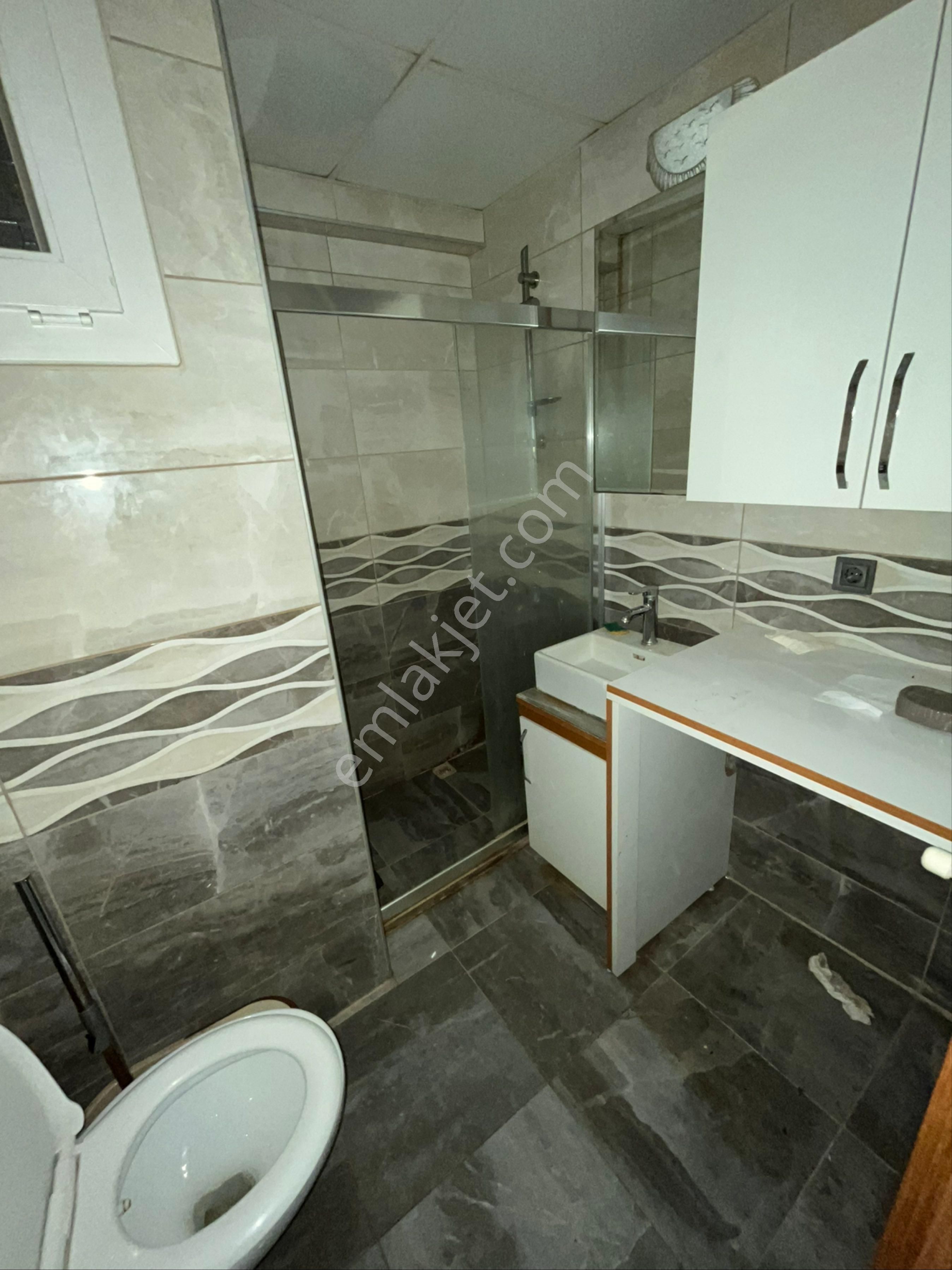 Bozyaka Kapalı Pazaryeri Yakınında 2+1 90m2 Arakat Asansörlü Otoparklı Bina - Görsel 22